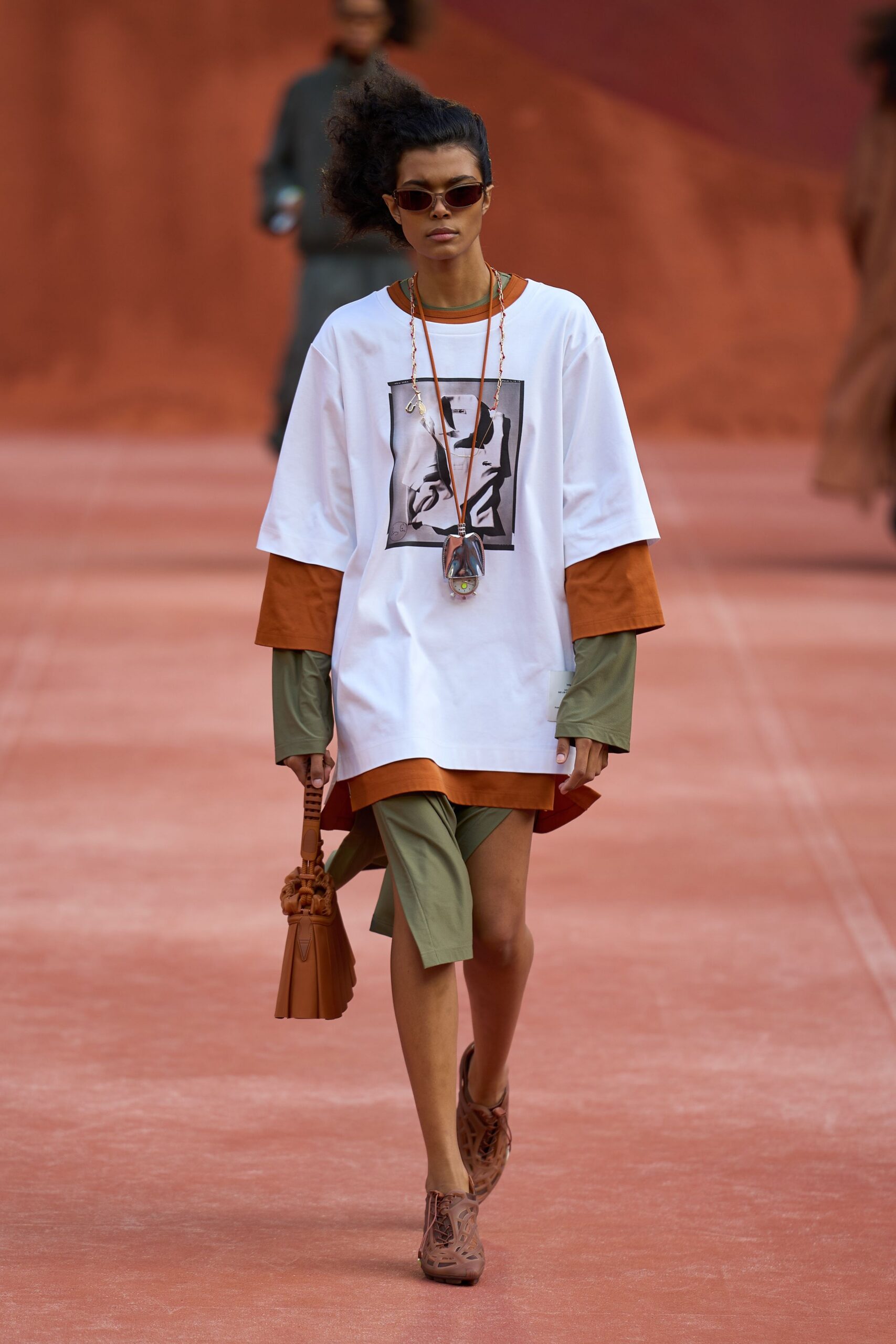 brown rubber round-toe lace-up shoes