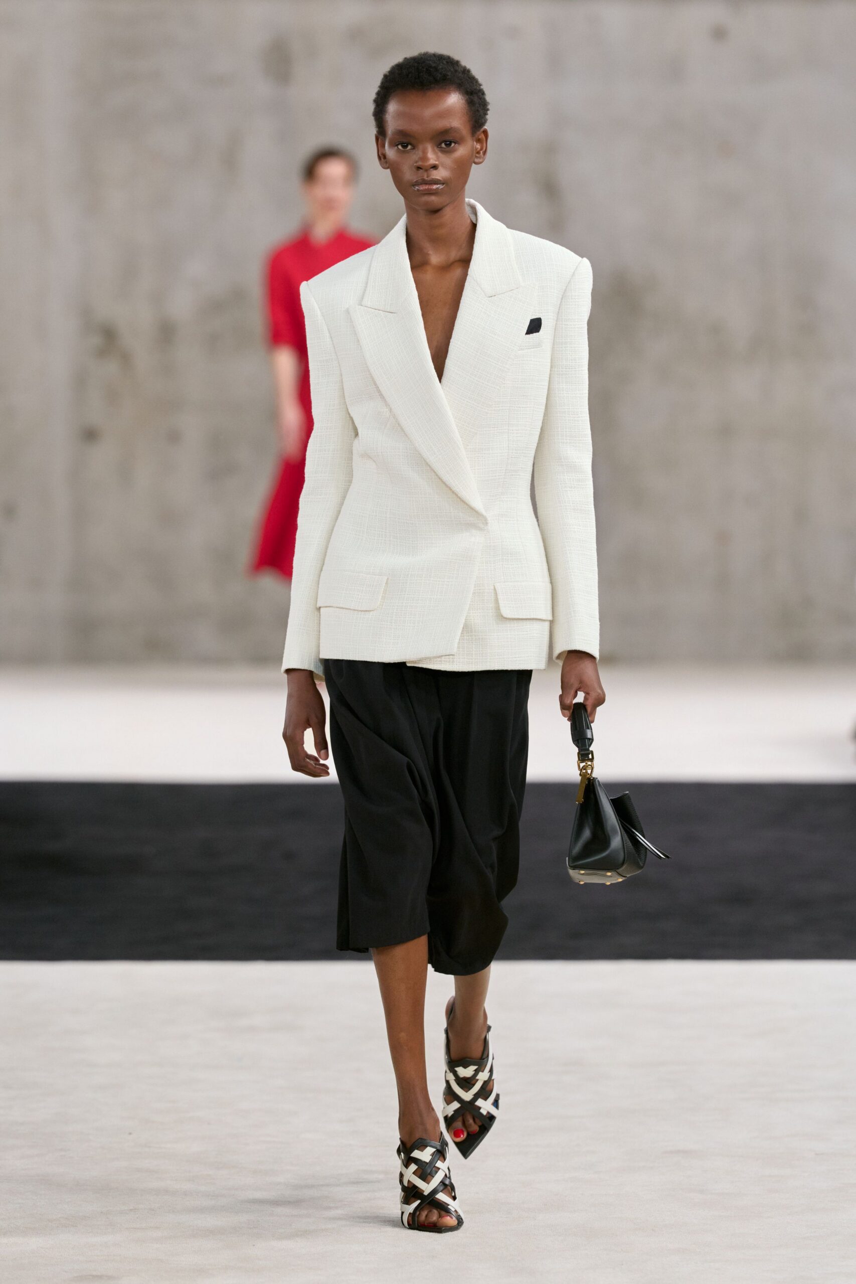 ivory strong-shoulder tailored blazer