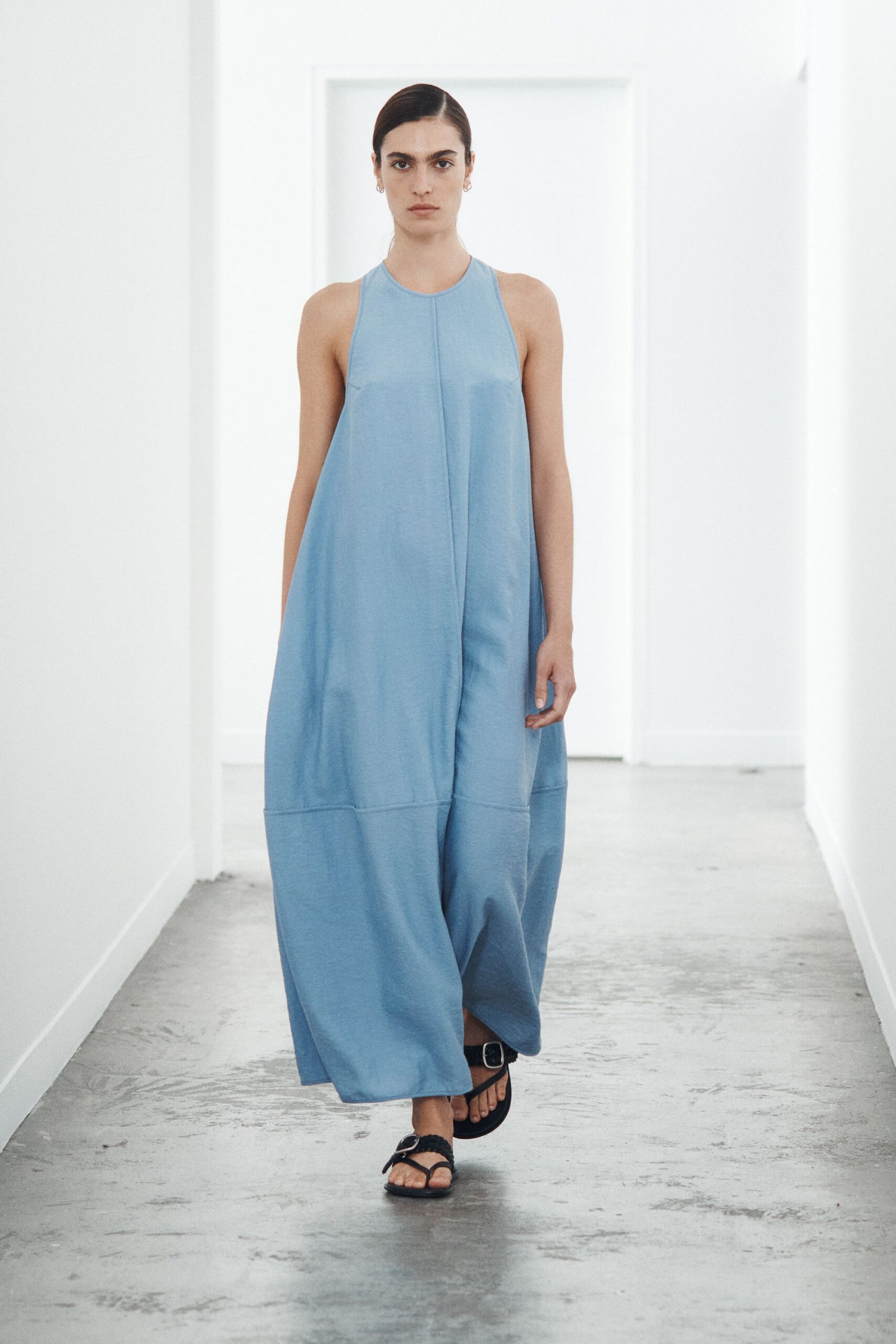 blue sleeveless maxi dress