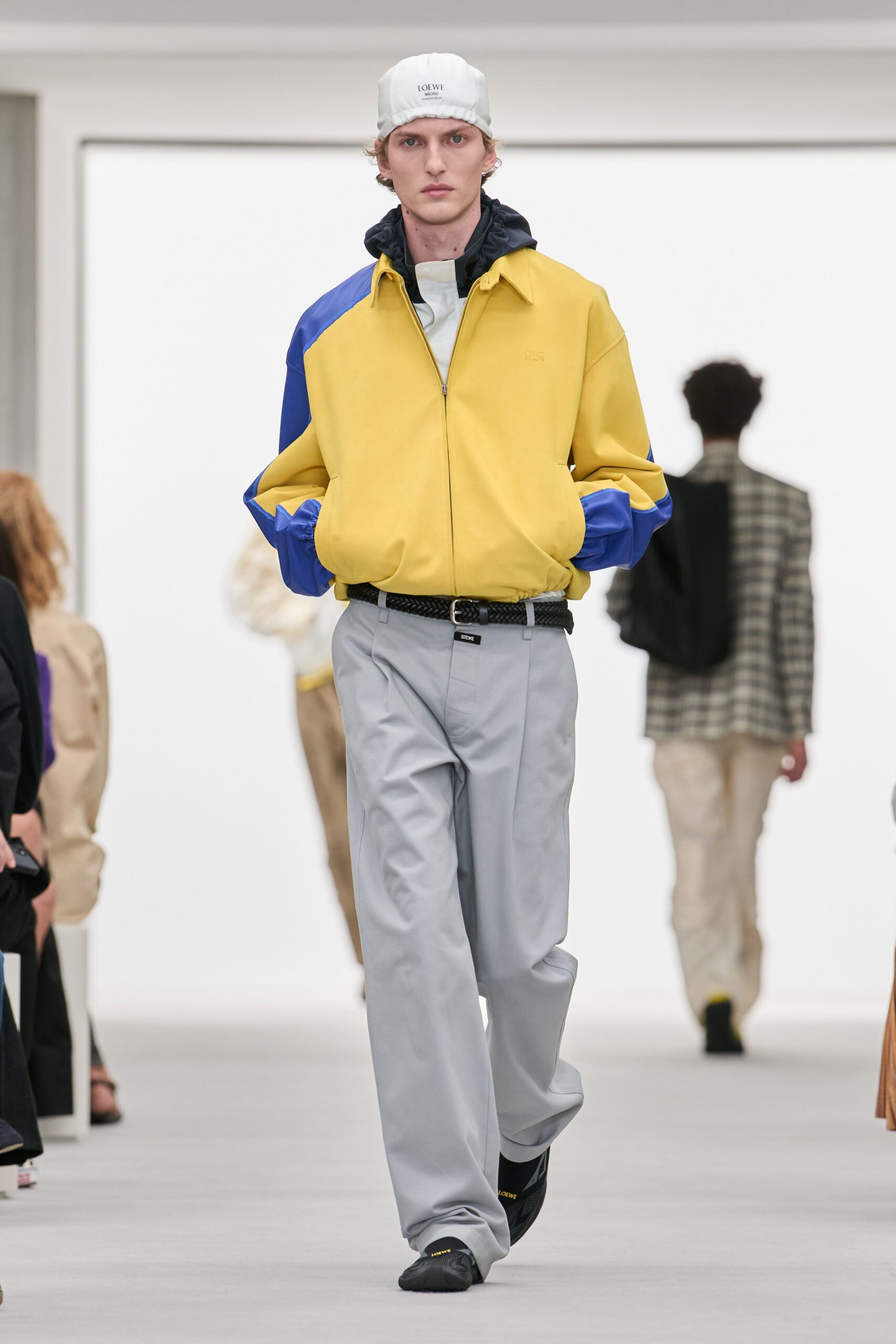 yellow long-sleeve collared relaxed zippered color-blocked jacket