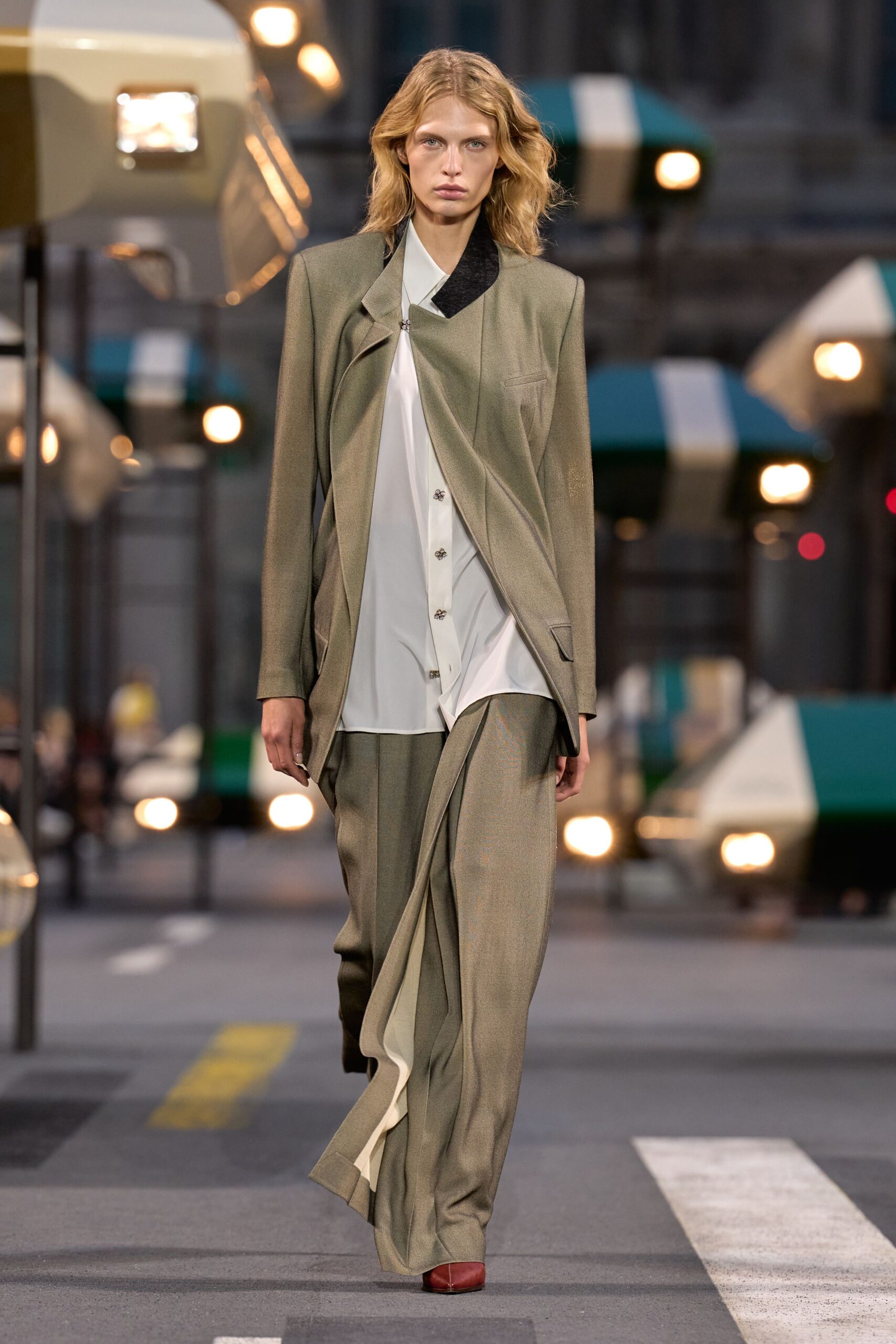 green wide-leg panelled flowing pants