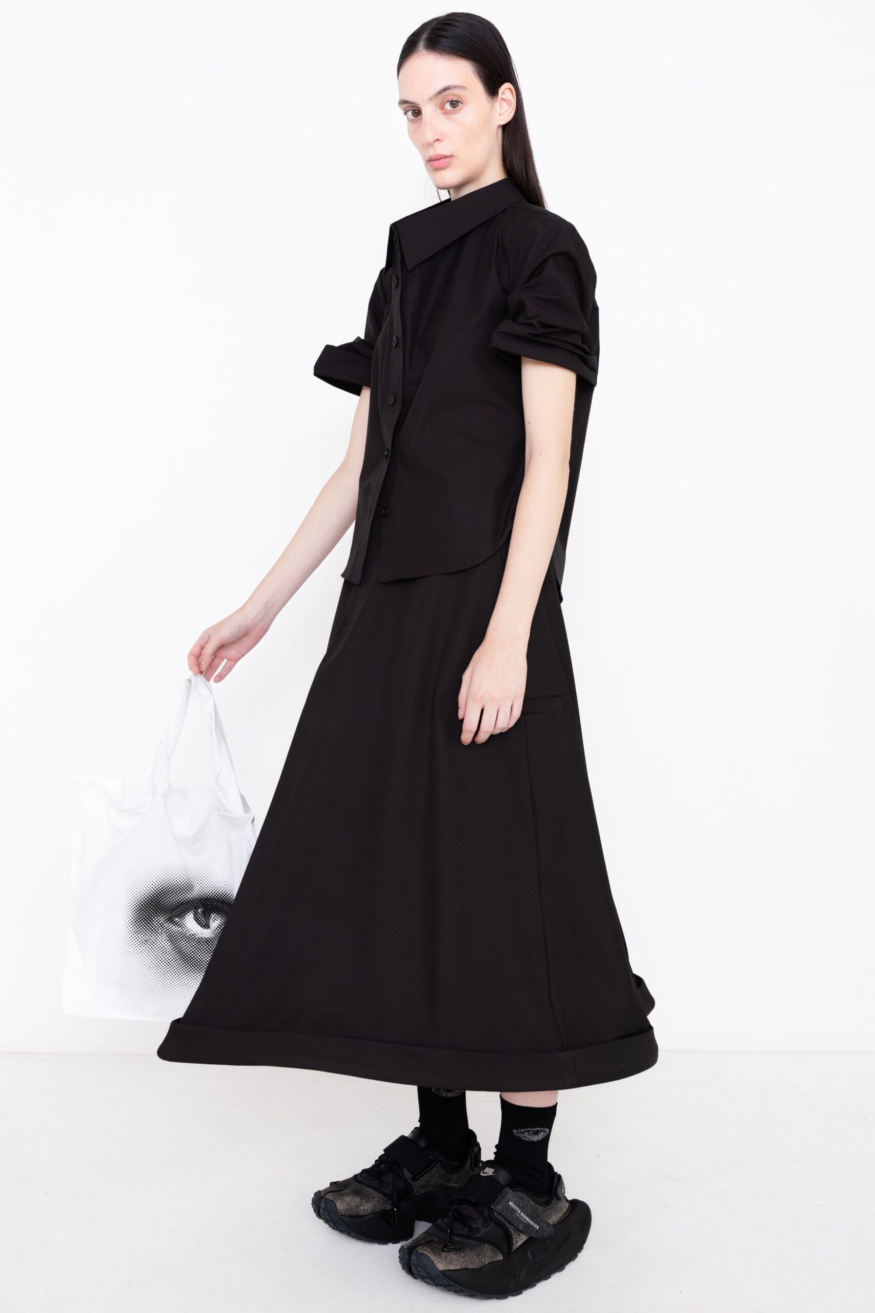 black cotton collared short-sleeve oversized buttoned ruched shirt