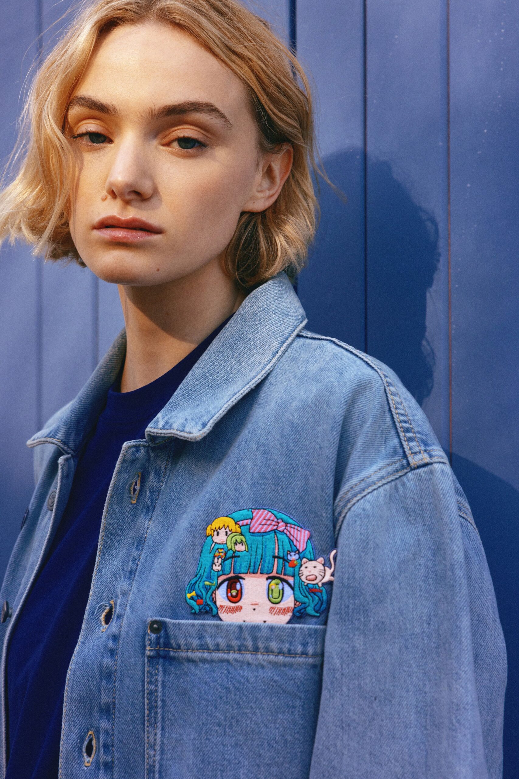 blue denim long-sleeve collared relaxed buttoned embroidered jacket