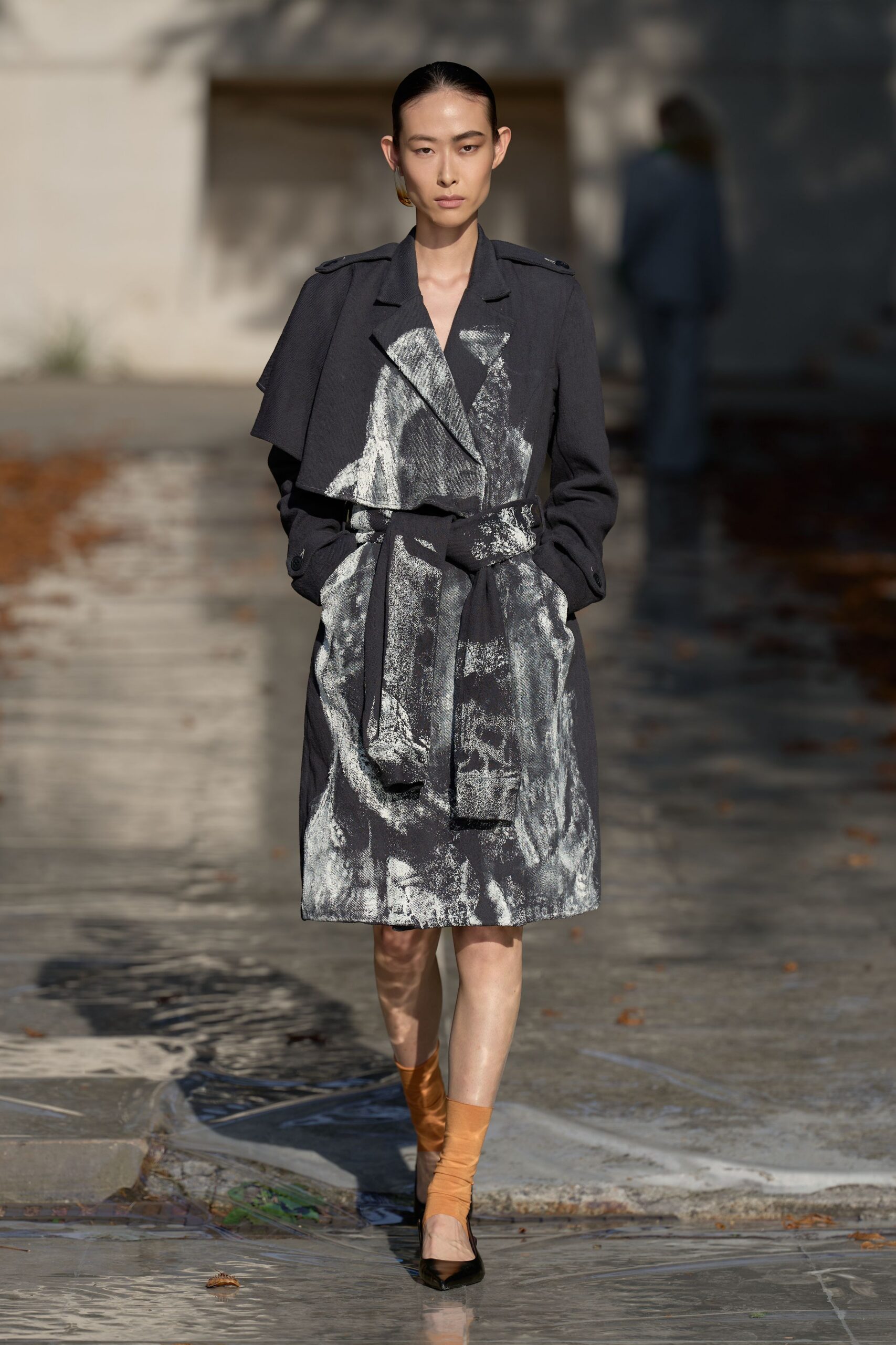 black long-sleeve collared tailored printed belted mini dress