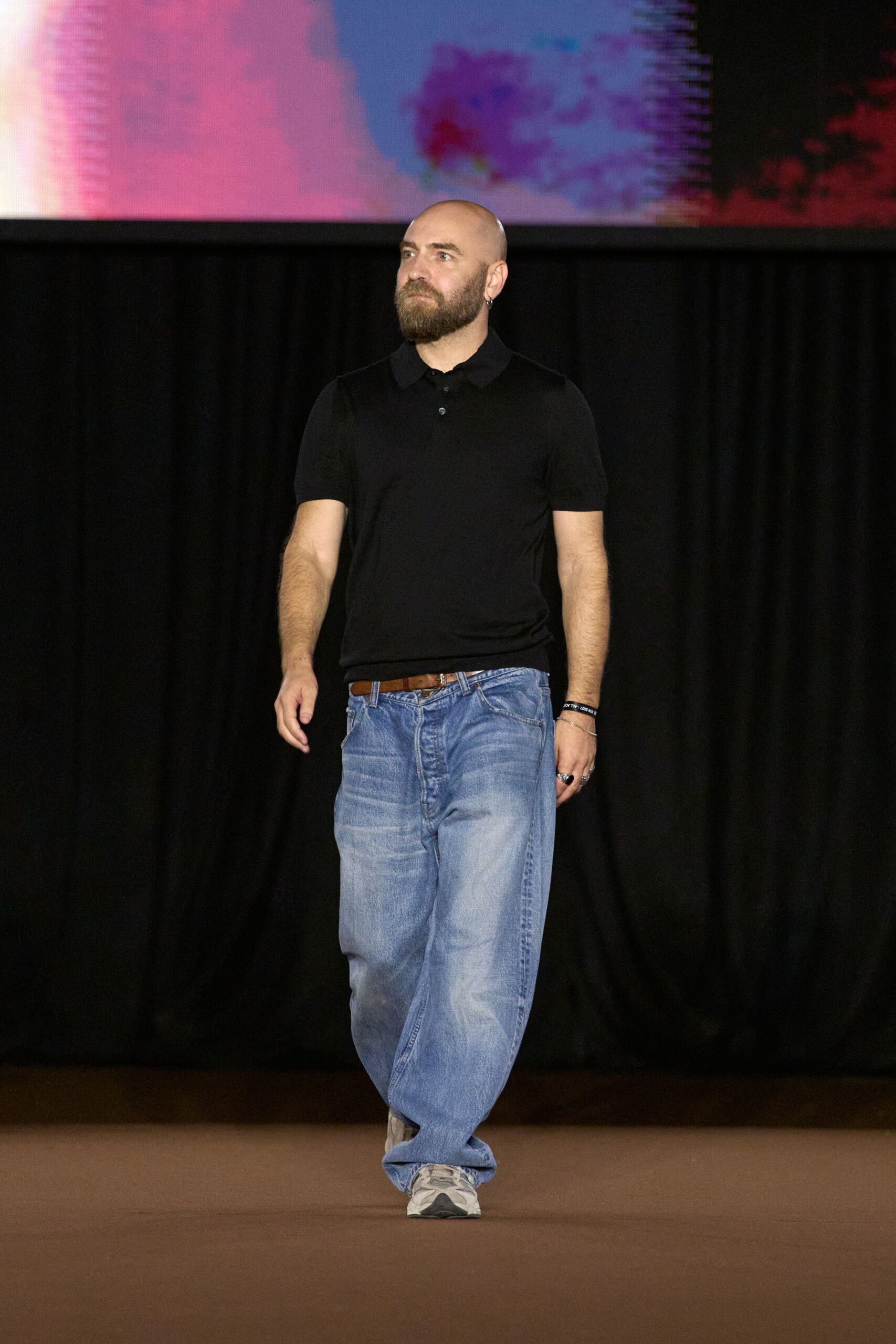 blue denim relaxed wide-leg belted jeans