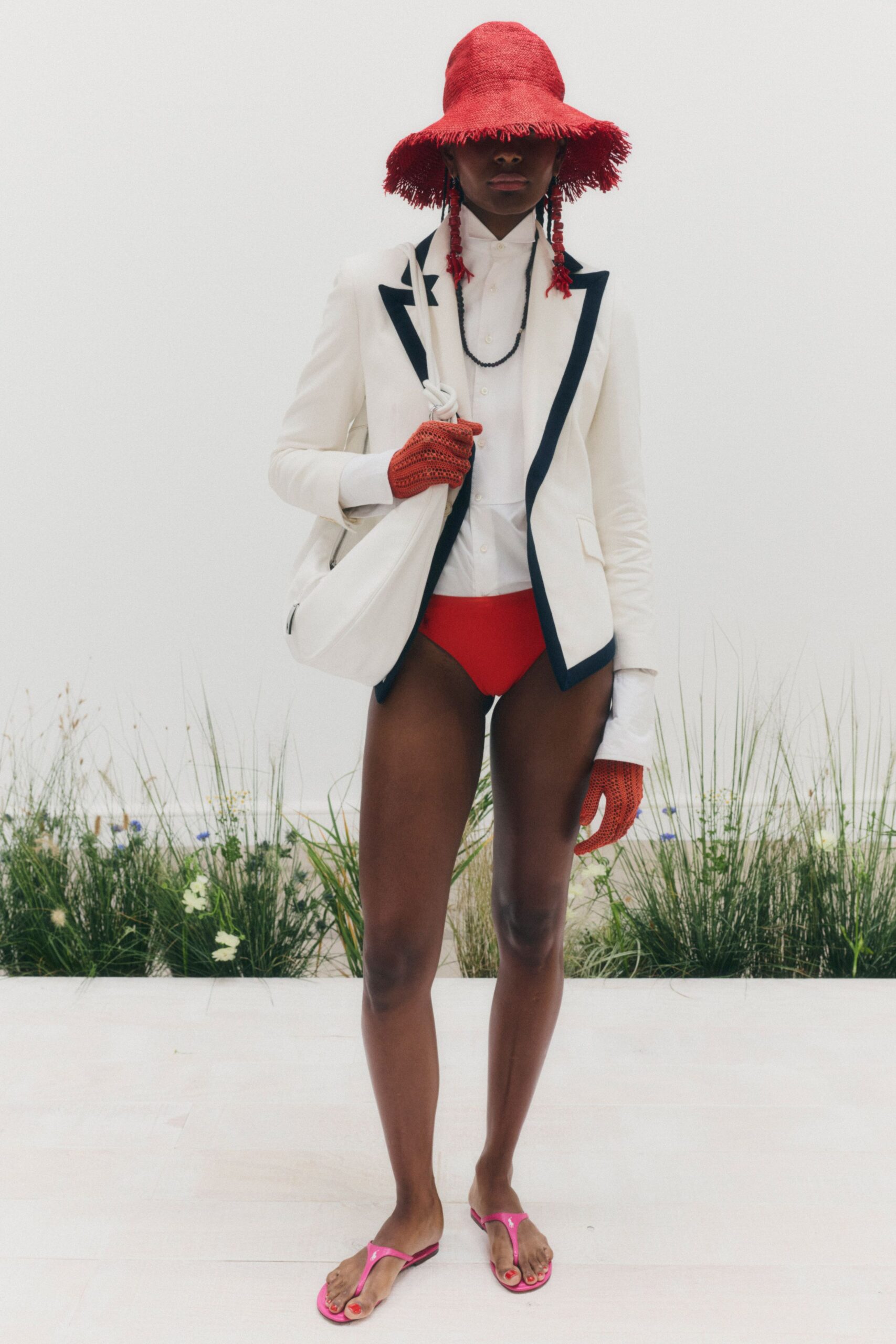 white contrast-trim tailored blazer