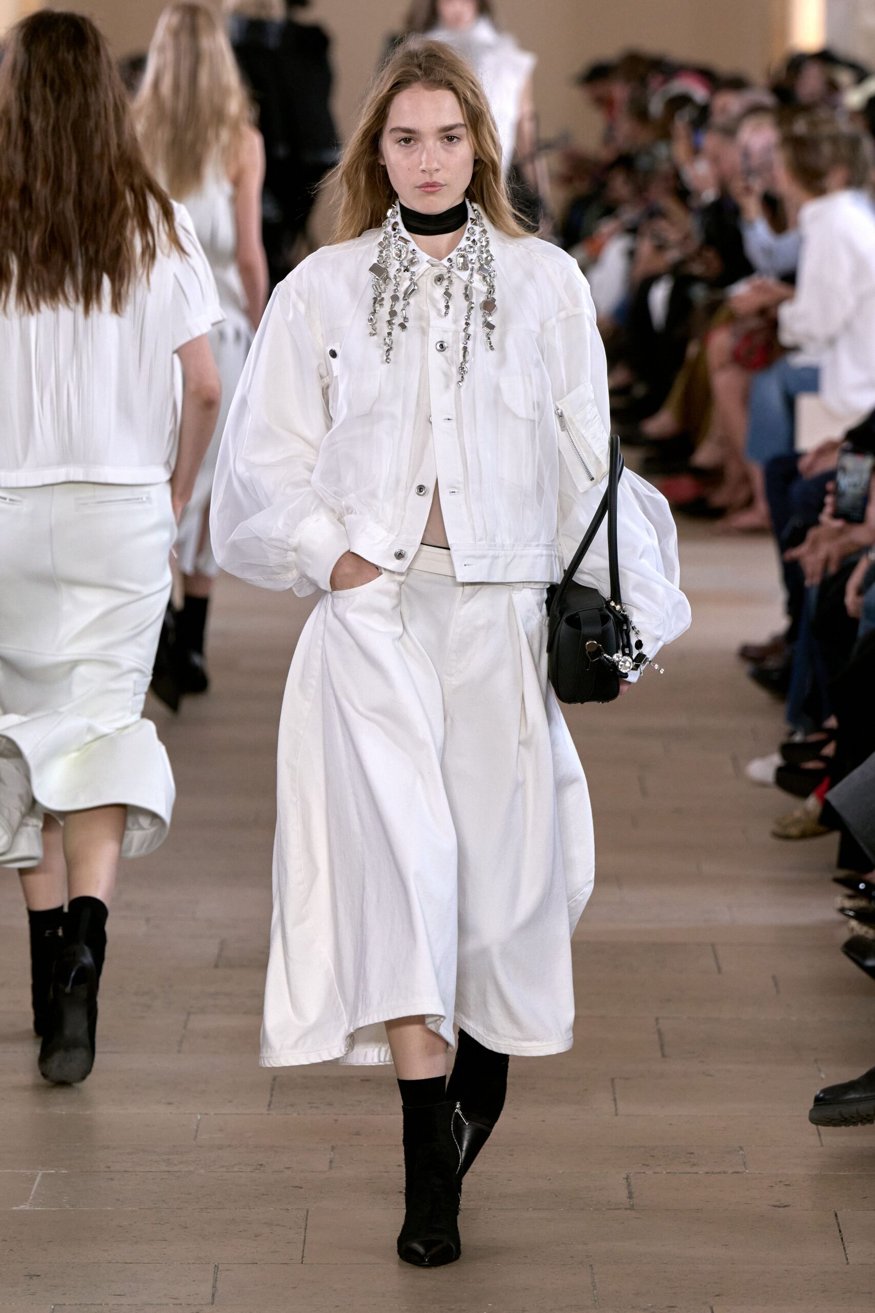 Sacai Spring 2027 Ready-to-Wear Look 15