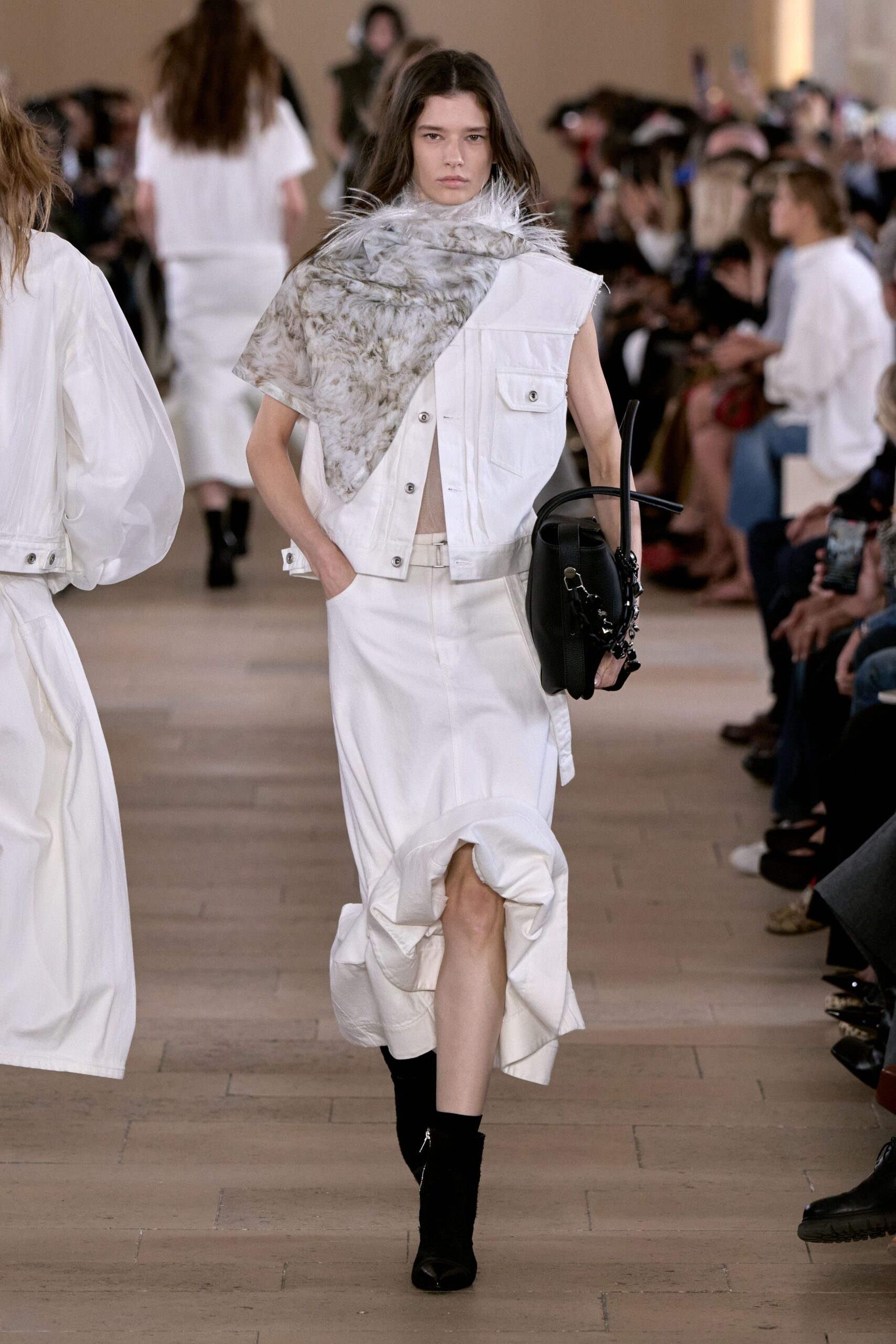 Sacai Spring 2027 Ready-to-Wear Look 16