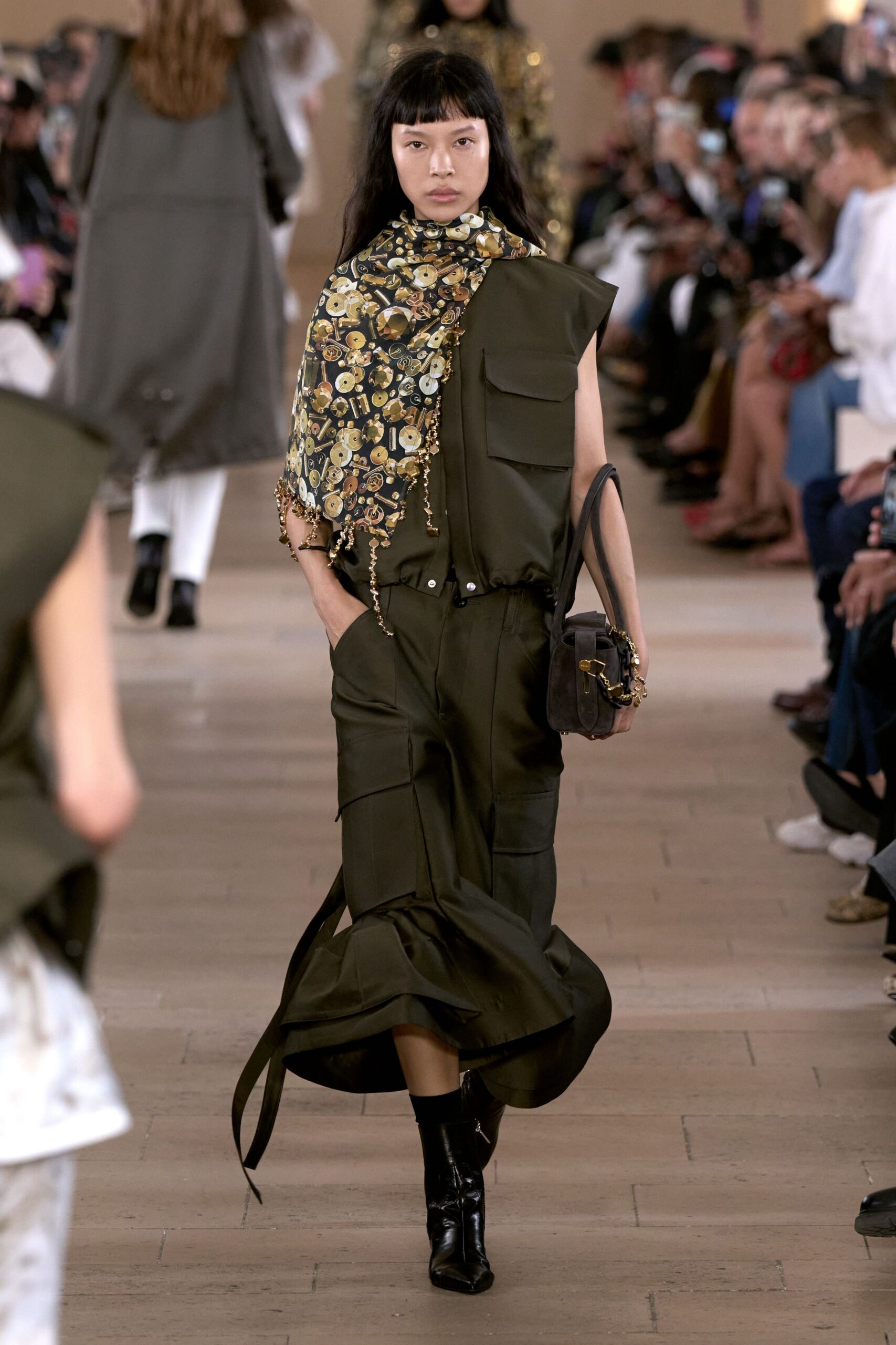 Sacai Spring 2027 Ready-to-Wear Look 19