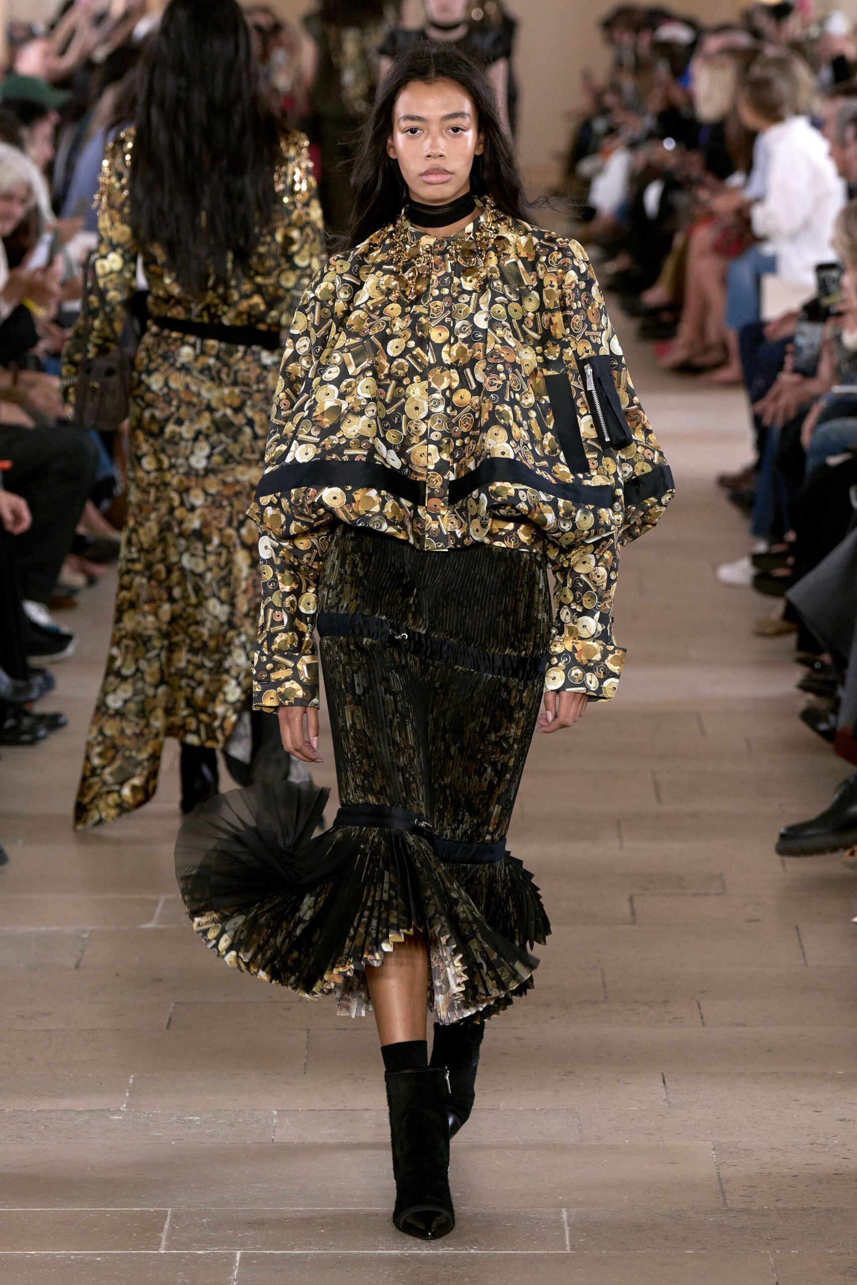 Sacai Spring 2027 Ready-to-Wear Look 21