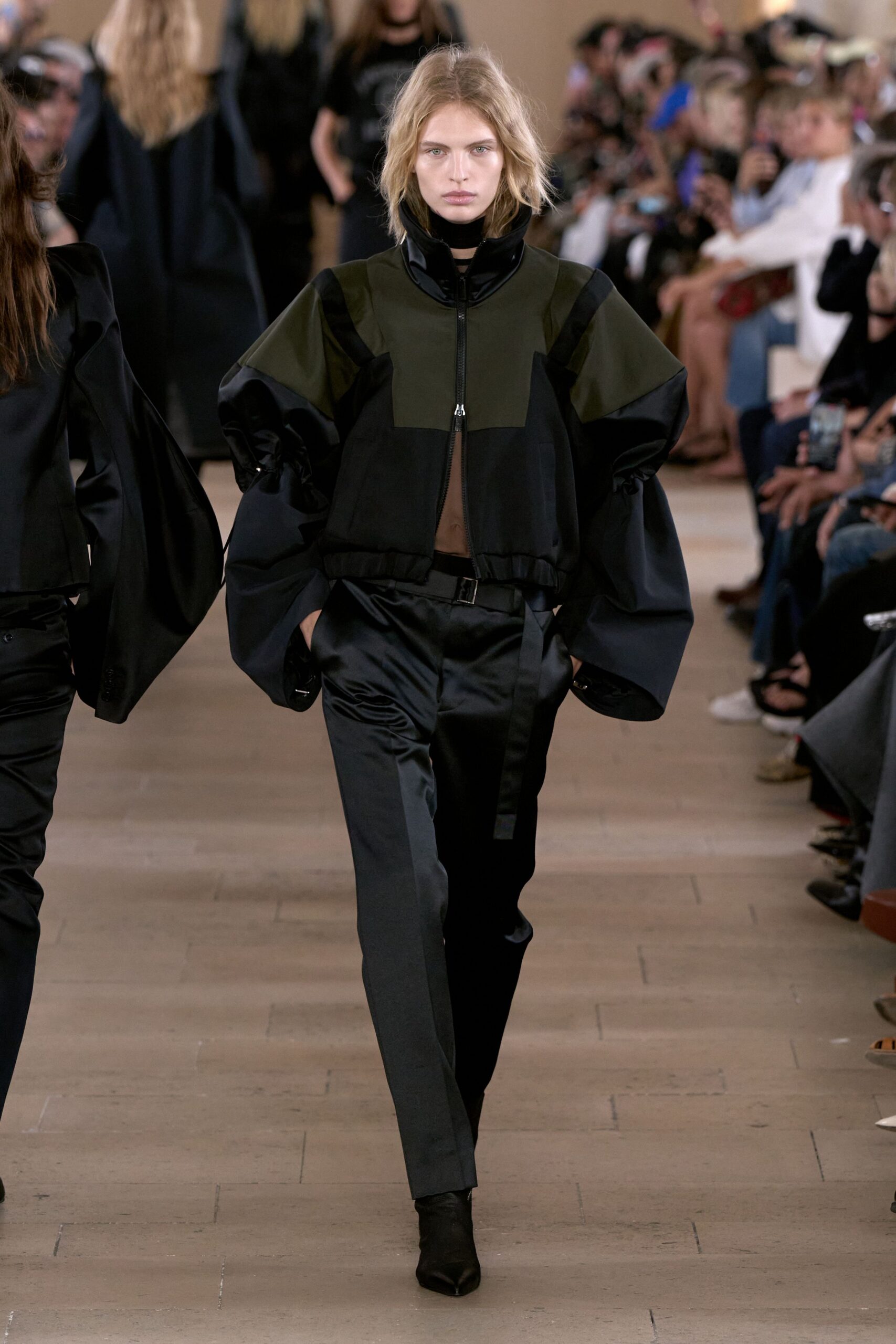 Sacai Spring 2027 Ready-to-Wear Look 29