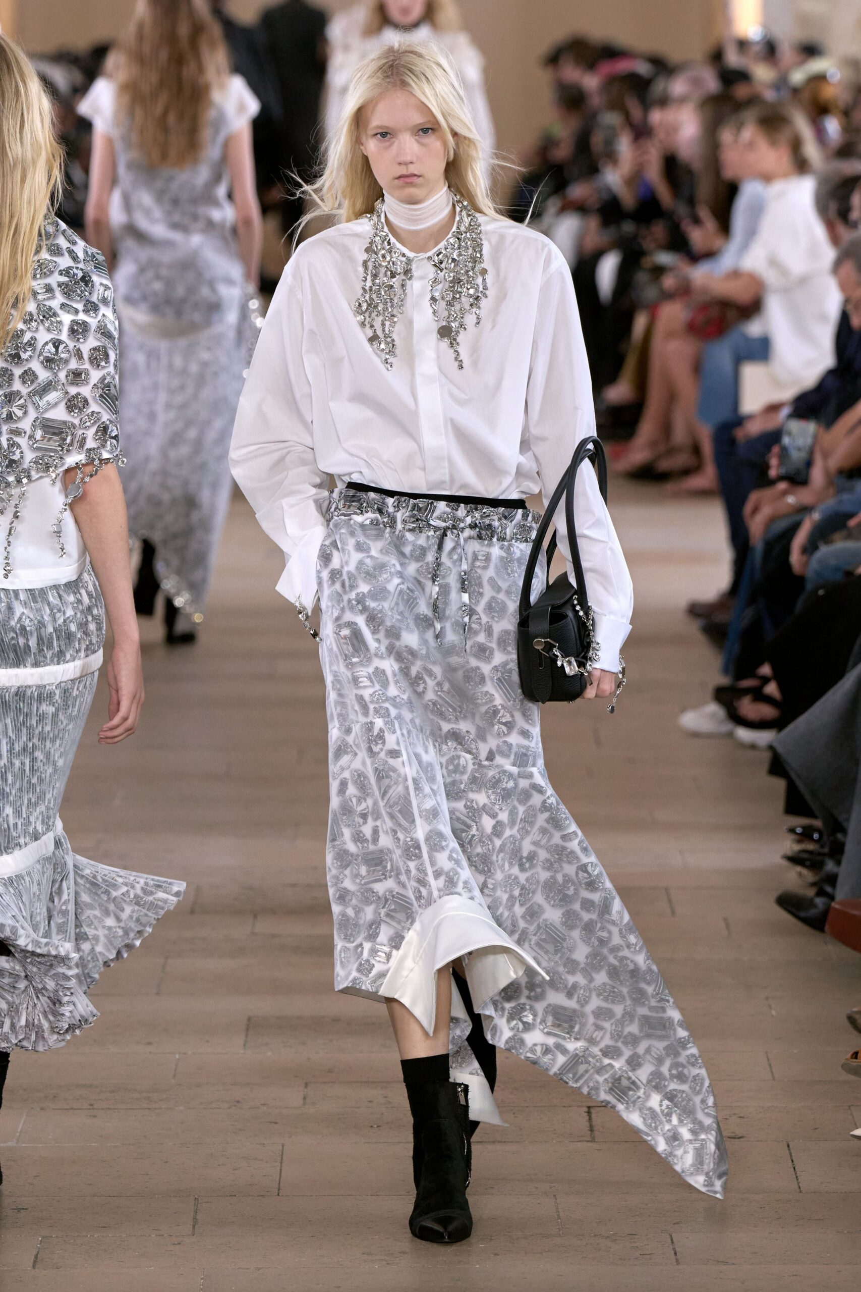 Sacai Spring 2027 Ready-to-Wear Look 35