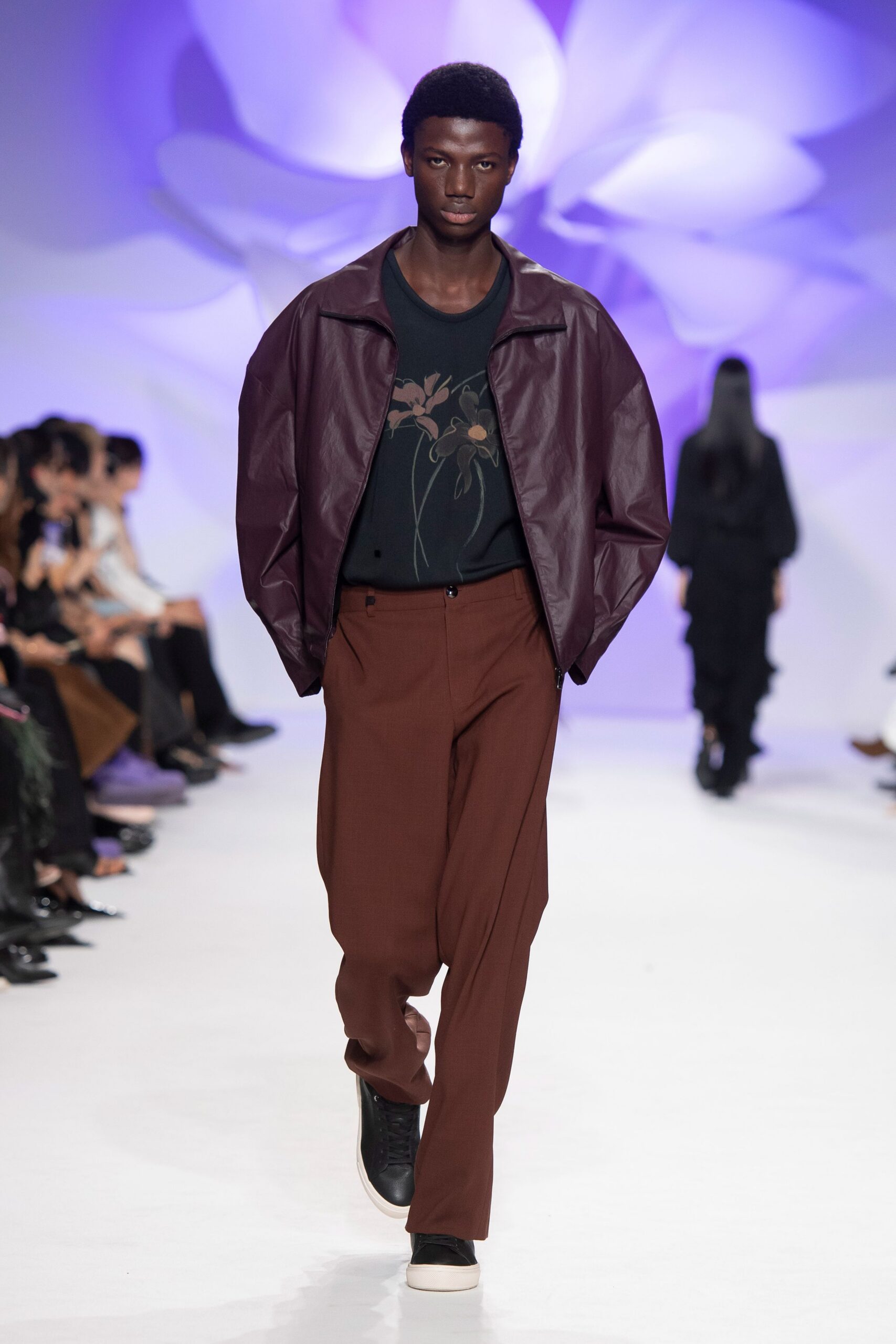 maroon leather long-sleeve collared relaxed cropped jacket