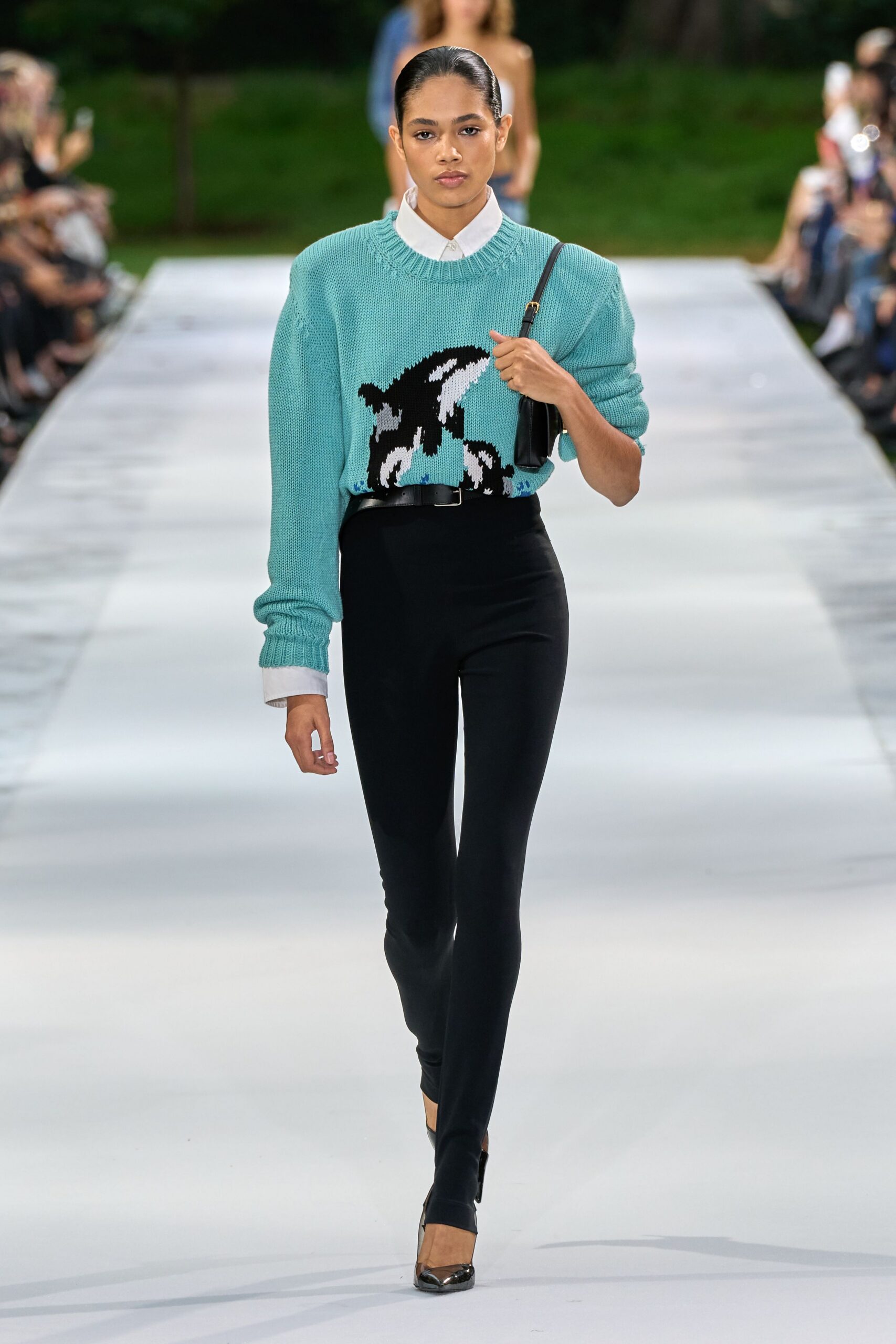 orca motif knit sweater