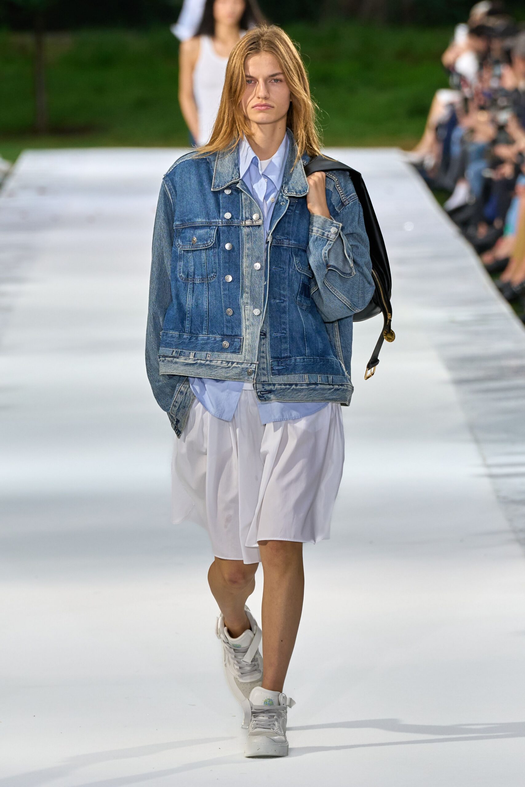 oversized denim trucker jacket