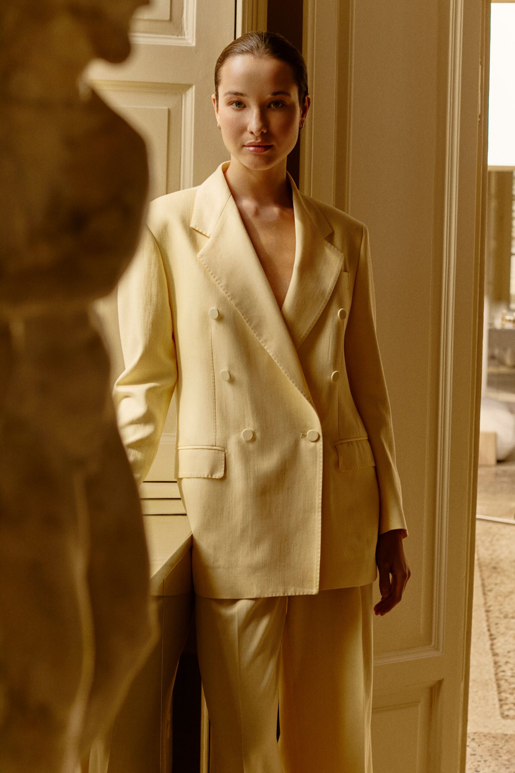 ivory long-sleeve collared oversized buttoned blazer
