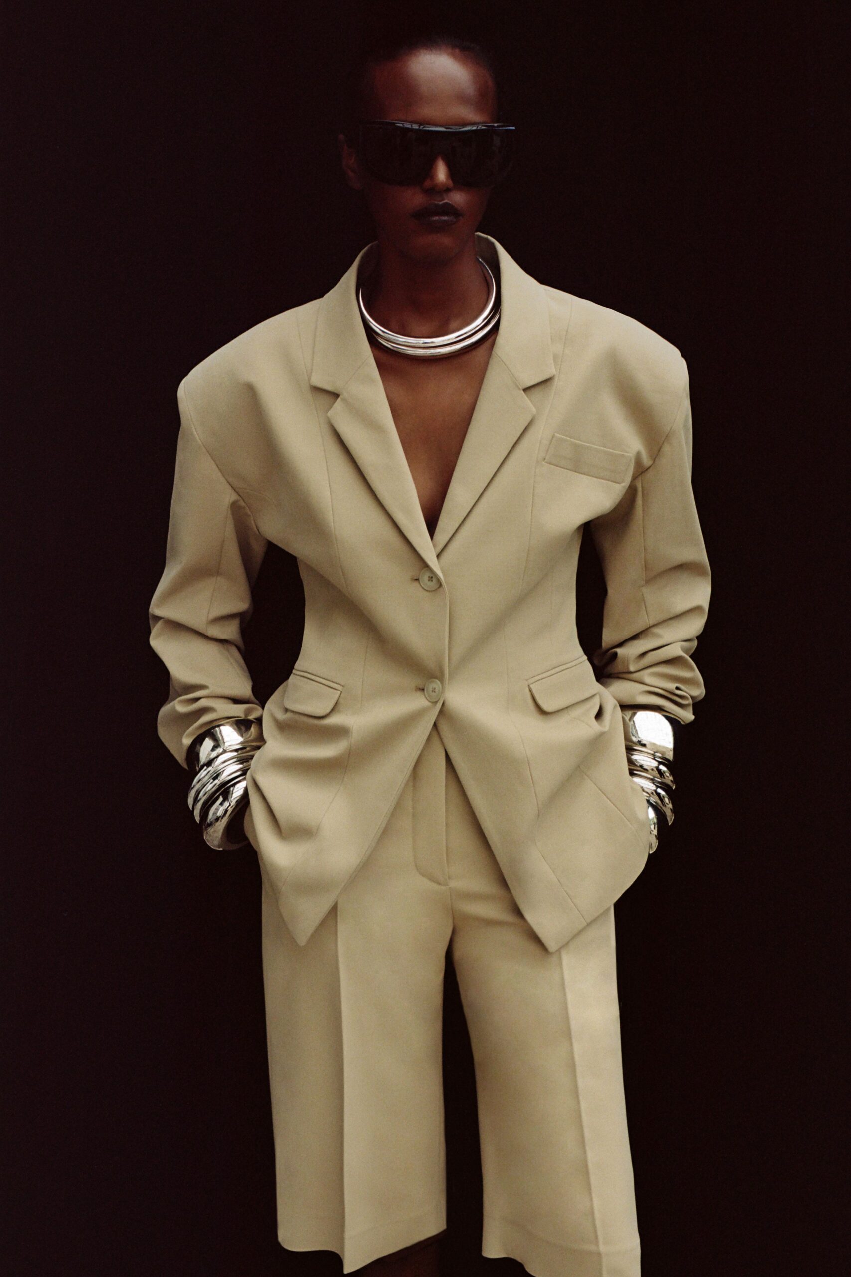 oversized beige tailored blazer