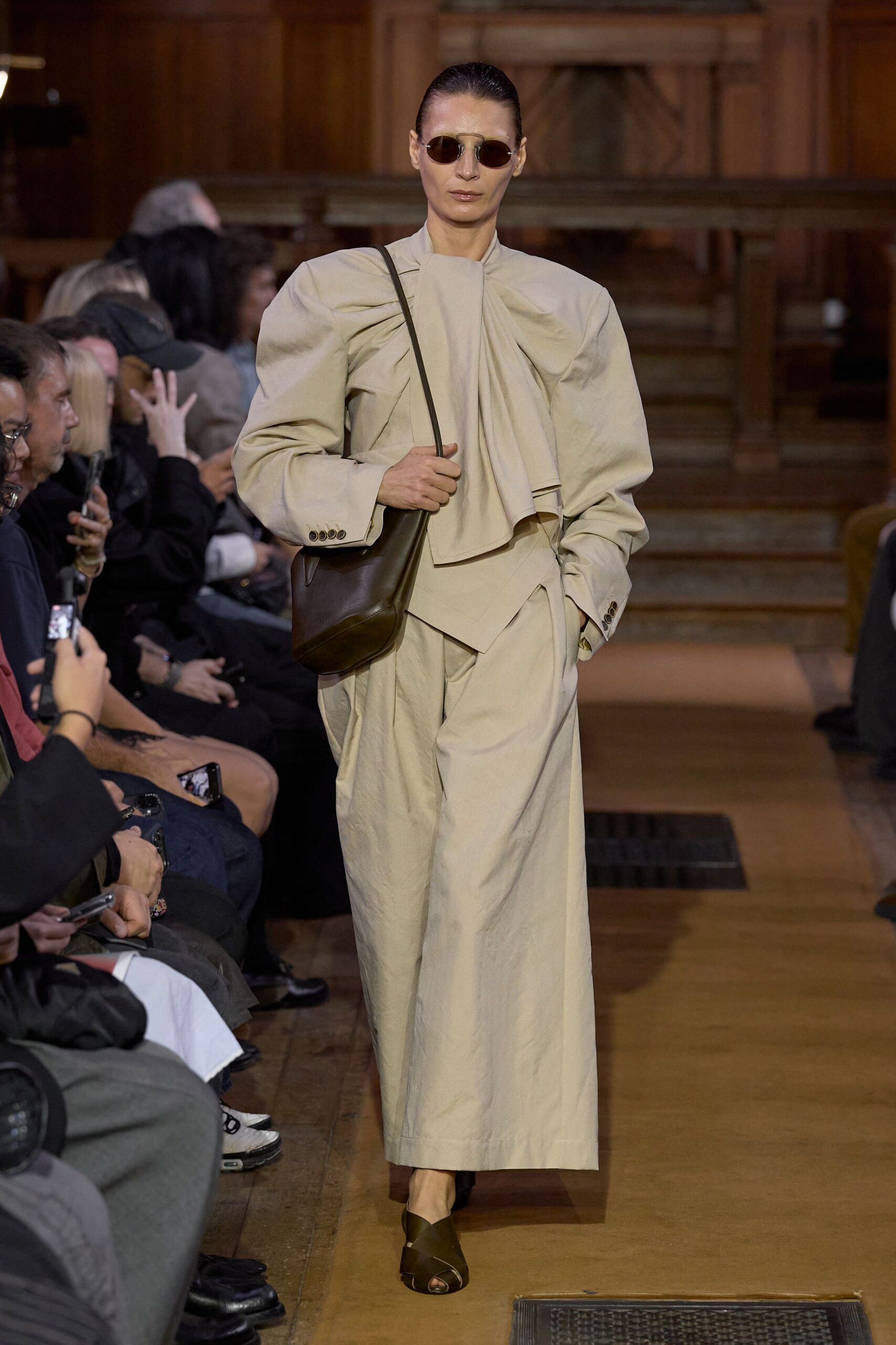brown leather crossbody bag