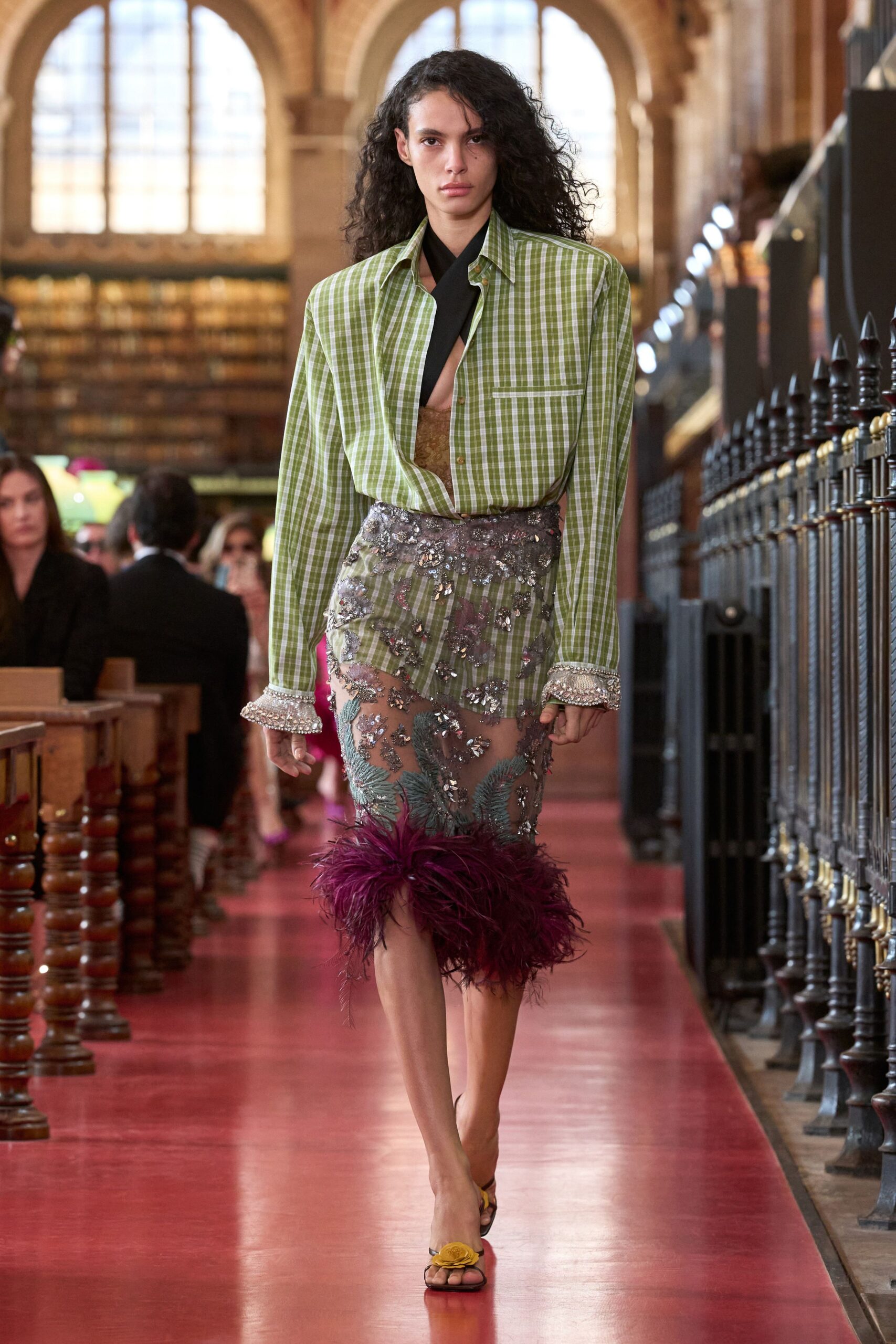 green collared long-sleeve oversized checked buttoned shirt