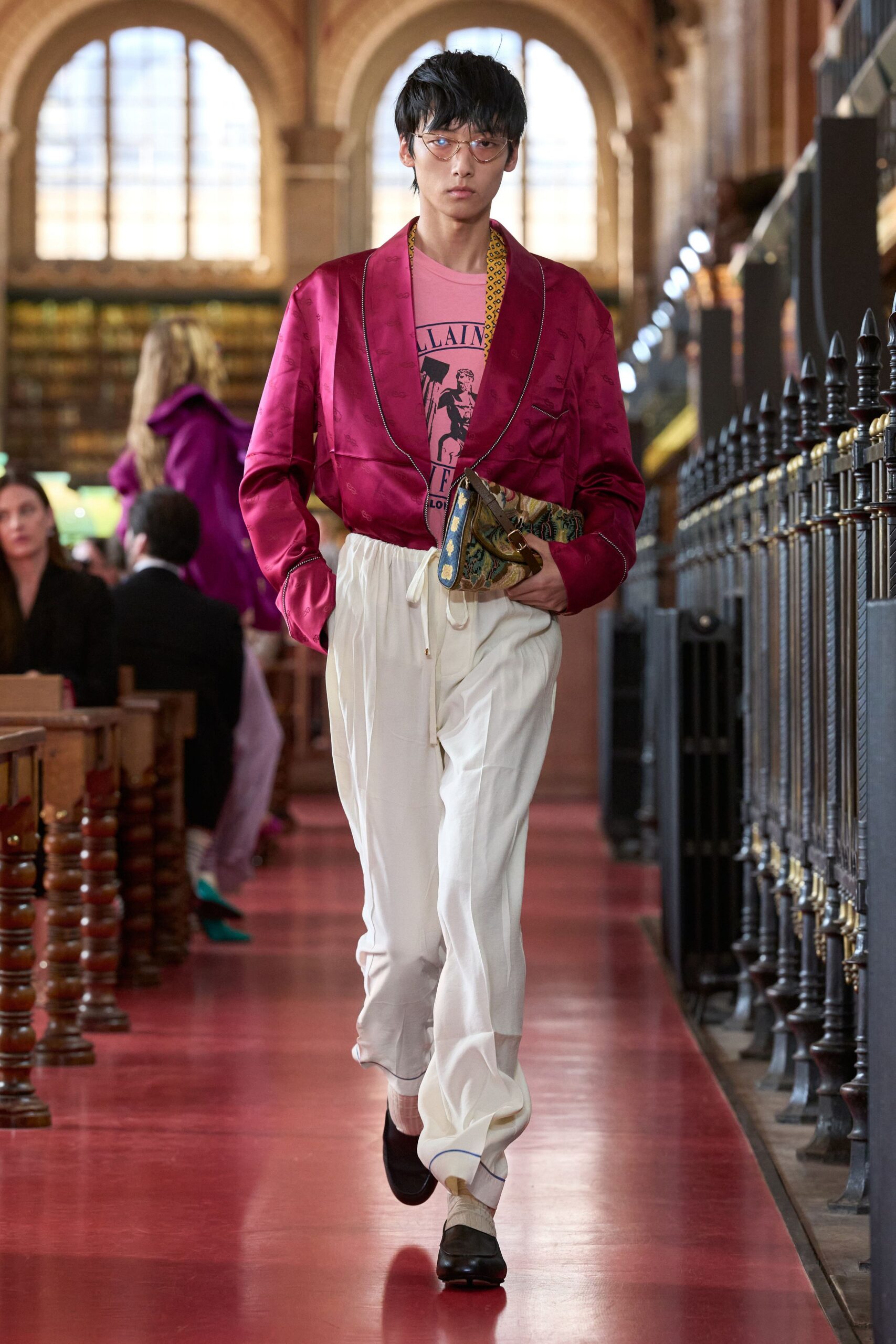 pink satin long-sleeve open-front printed shiny cropped jacket