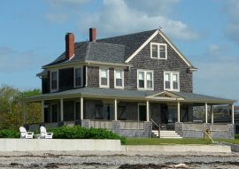 Maine-Beach-House-1.jpeg