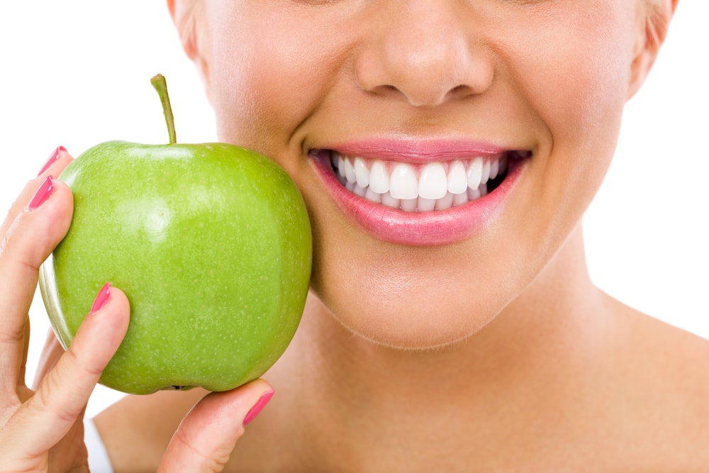 Nutrition and Your Teeth: Balancing Your Diet for Oral Health