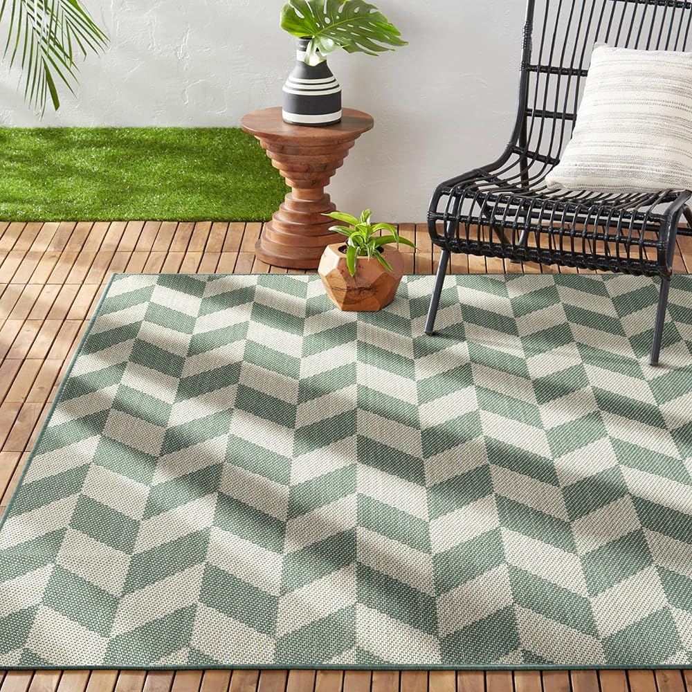 Nicole Miller New York Patio Country Calla Contemporary Herringbone Indoor/Outdoor Area Rug, Beige/Green, 5'2"x7'2"