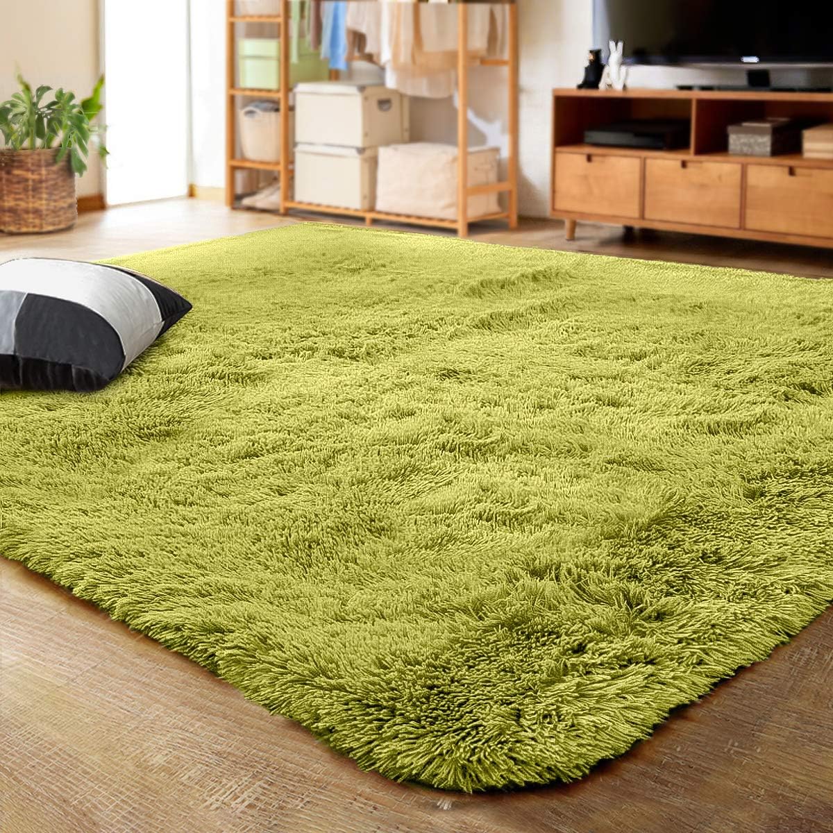 LOCHAS Ultra Soft Indoor Modern Area Rugs Fluffy Living Room Carpets for Children Bedroom Home Decor Nursery Rug 4x5.3 Feet, Green