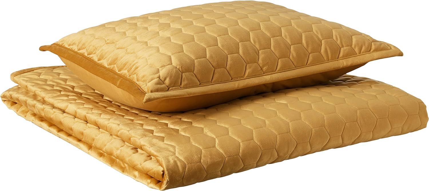 Tribeca Living Velvet Twin Quilt, Two-Piece Honeycomb Stitch Bedding Set Includes One Oversized Quilt & Sham Pillowcase, 260GSM Super Soft Velvet, Lugano/Gold