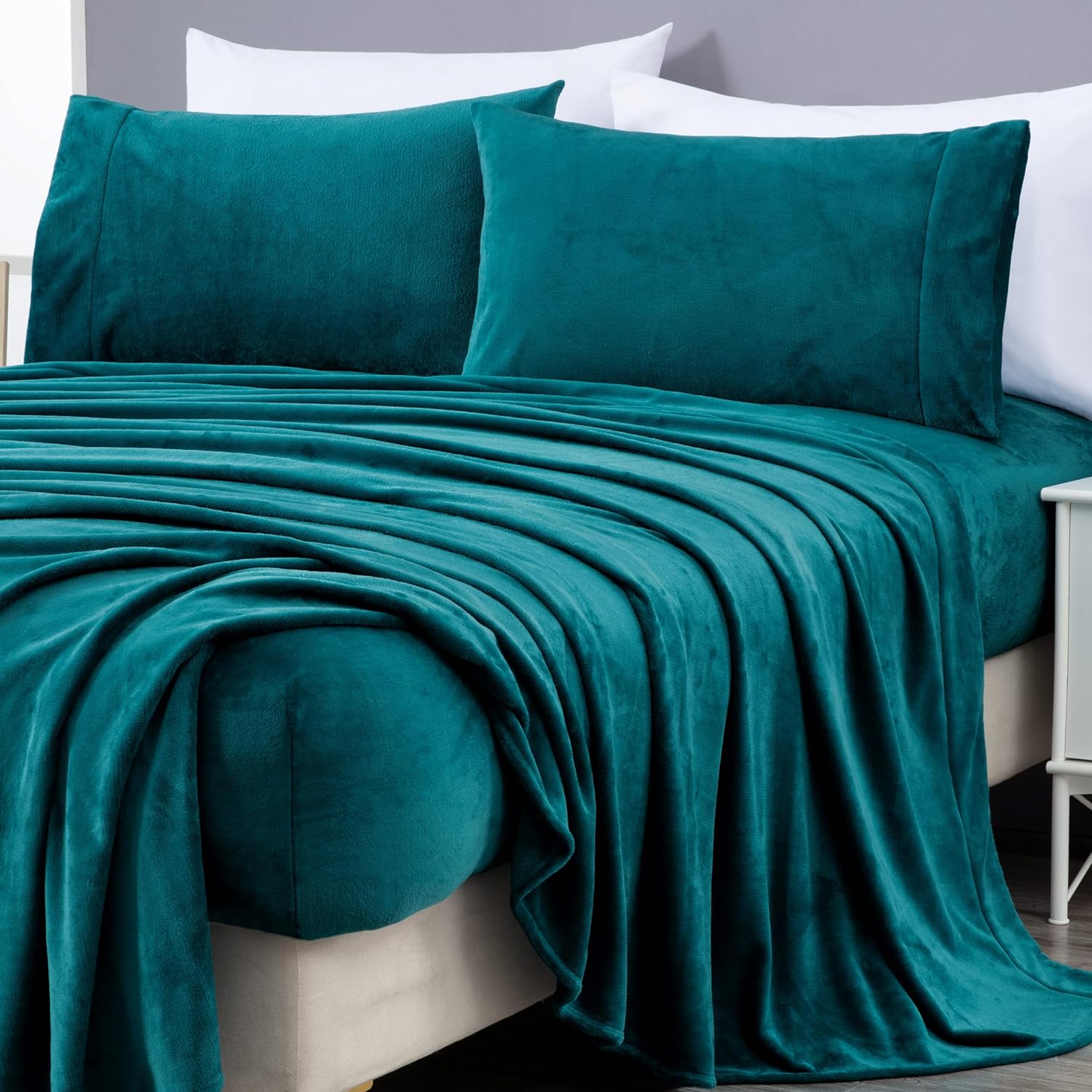 Chezmoi Collection Extra Soft Fleece Sheet Set Queen, Microplush Non-Pilling Velvety Bed Sheet, Deep Pocket - Lightweight All Season Warmth, Queen, Teal