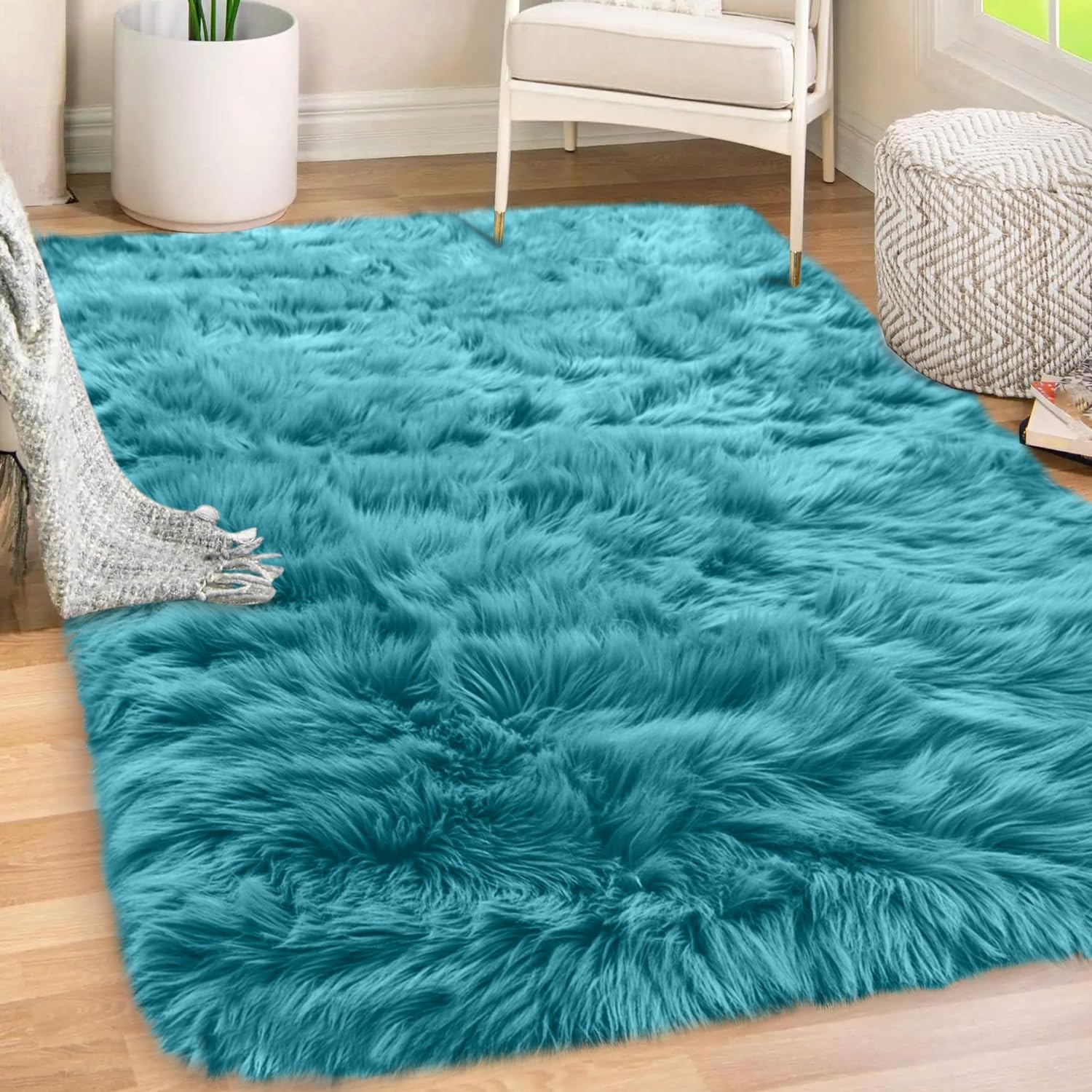 Gorilla Grip Fluffy Faux Fur Rug, 5x7, Machine Washable Soft Furry Area Rugs, Rubber Backing, Plush Floor Carpets for Baby Nursery, Bedroom, Living Room Shag Carpet, Luxury Home Decor, Turquoise