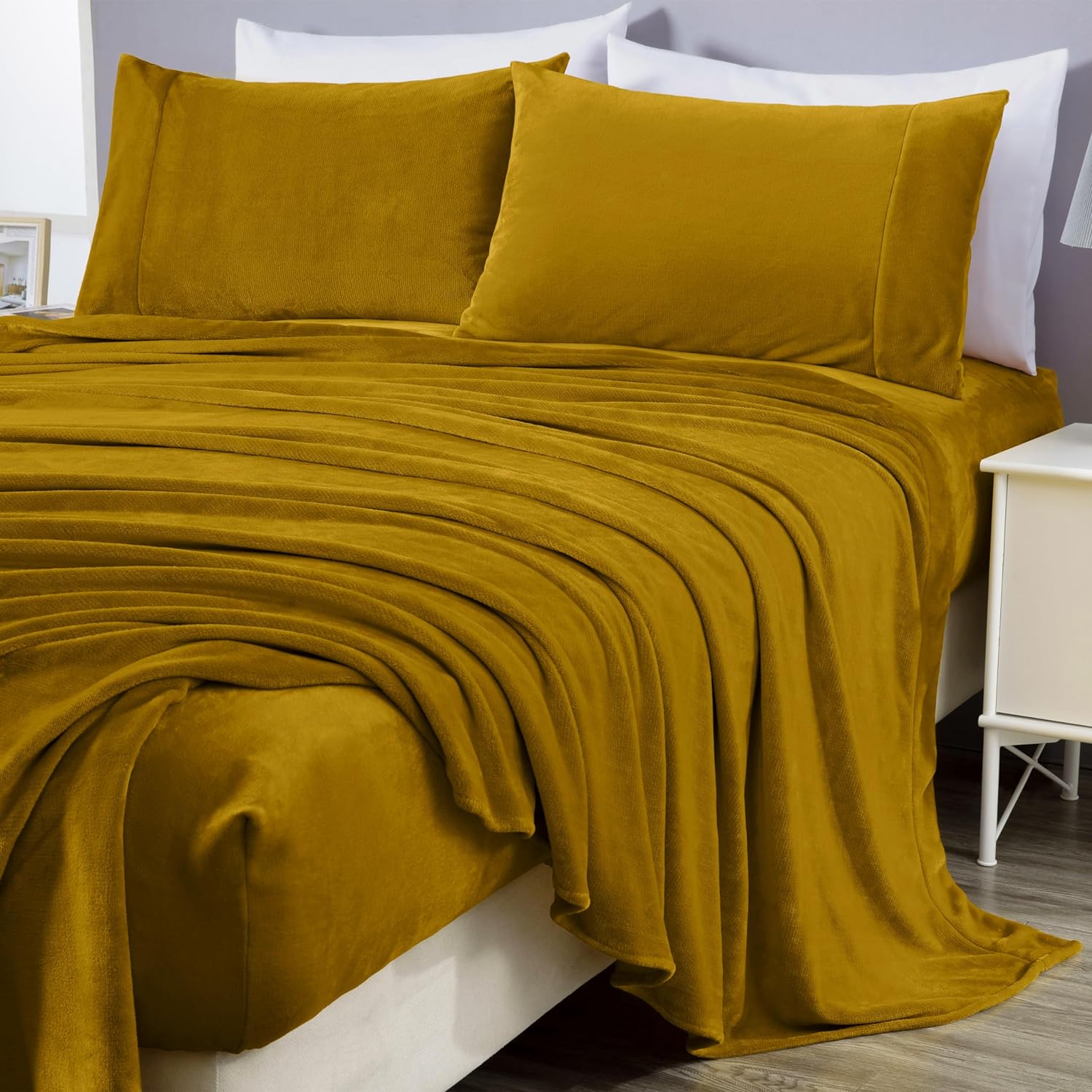 Chezmoi Collection Extra Soft Fleece Sheet Set Queen, Microplush Non-Pilling Velvety Bed Sheet, Deep Pocket - Lightweight All Season Warmth, Queen, Mustard