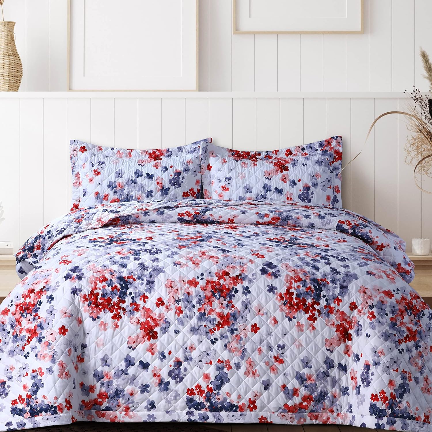 Juliette Floral Printed Ultra-Soft 3-Piece Oversized Quilt Set, Easy Care and Fade Resistant - Queen, Red