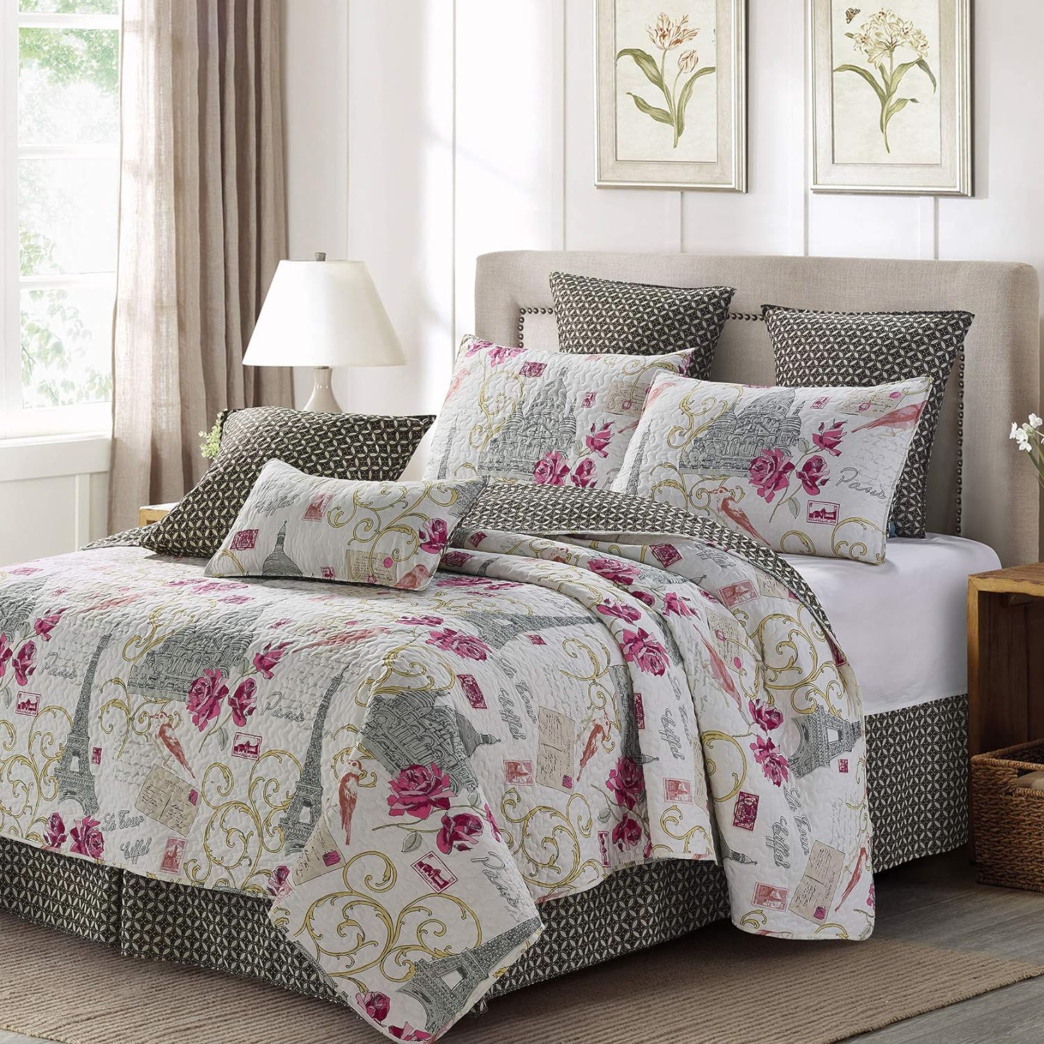 Virah Bella Quilt Bedding Set in Full/Queen Paris Love Printed Lightweight Reversible Quilt with 2 Matching Pillow Shams - Cozy & Beautiful Contemporary-Themed Bedding