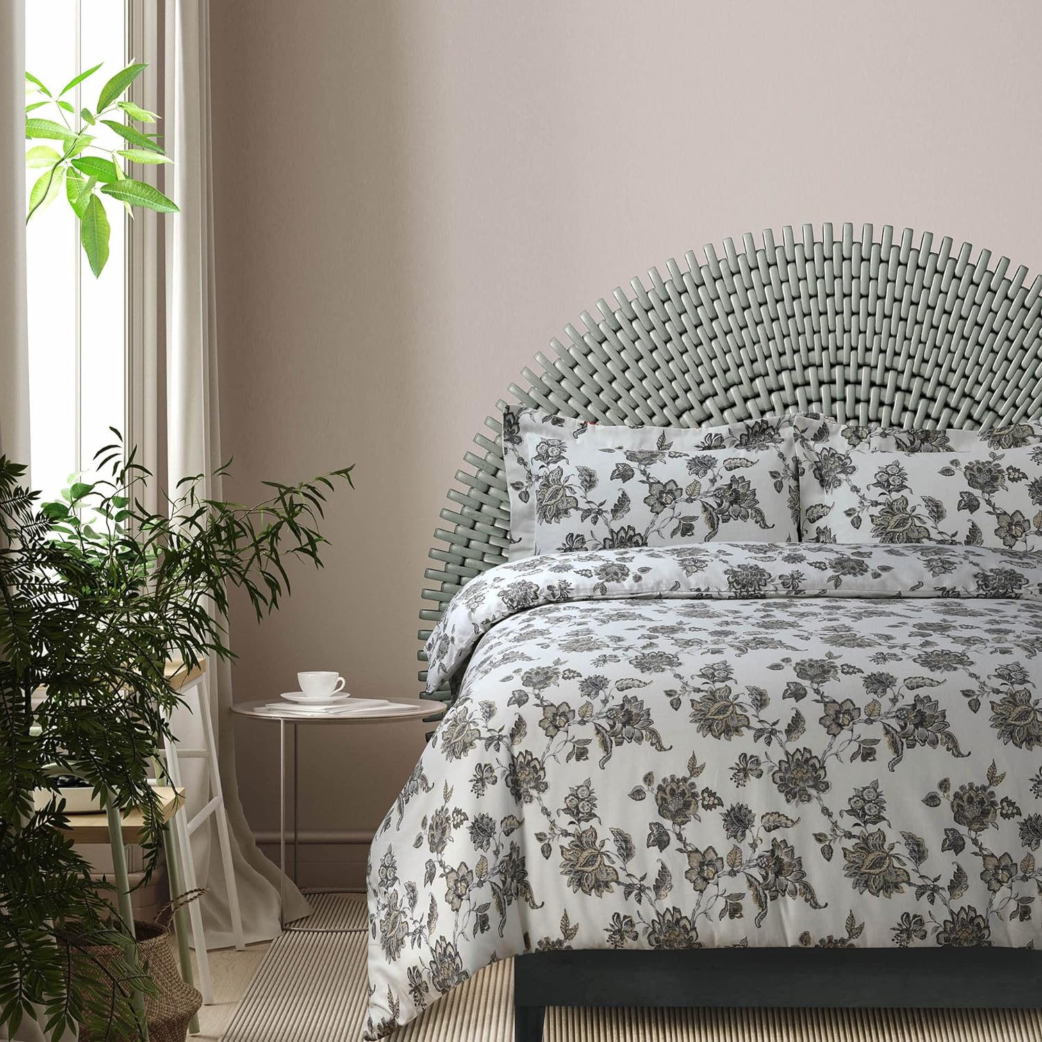 Best Patterned Duvet Covers, a selection of personalized and creative patterned duvet covers. Our Personalised Duvet Cover range allows you to customise your own patterns for a unique home style; The Patterned Duvet Cover Queen is sized for large beds, adding warmth and beauty to your bedroom.