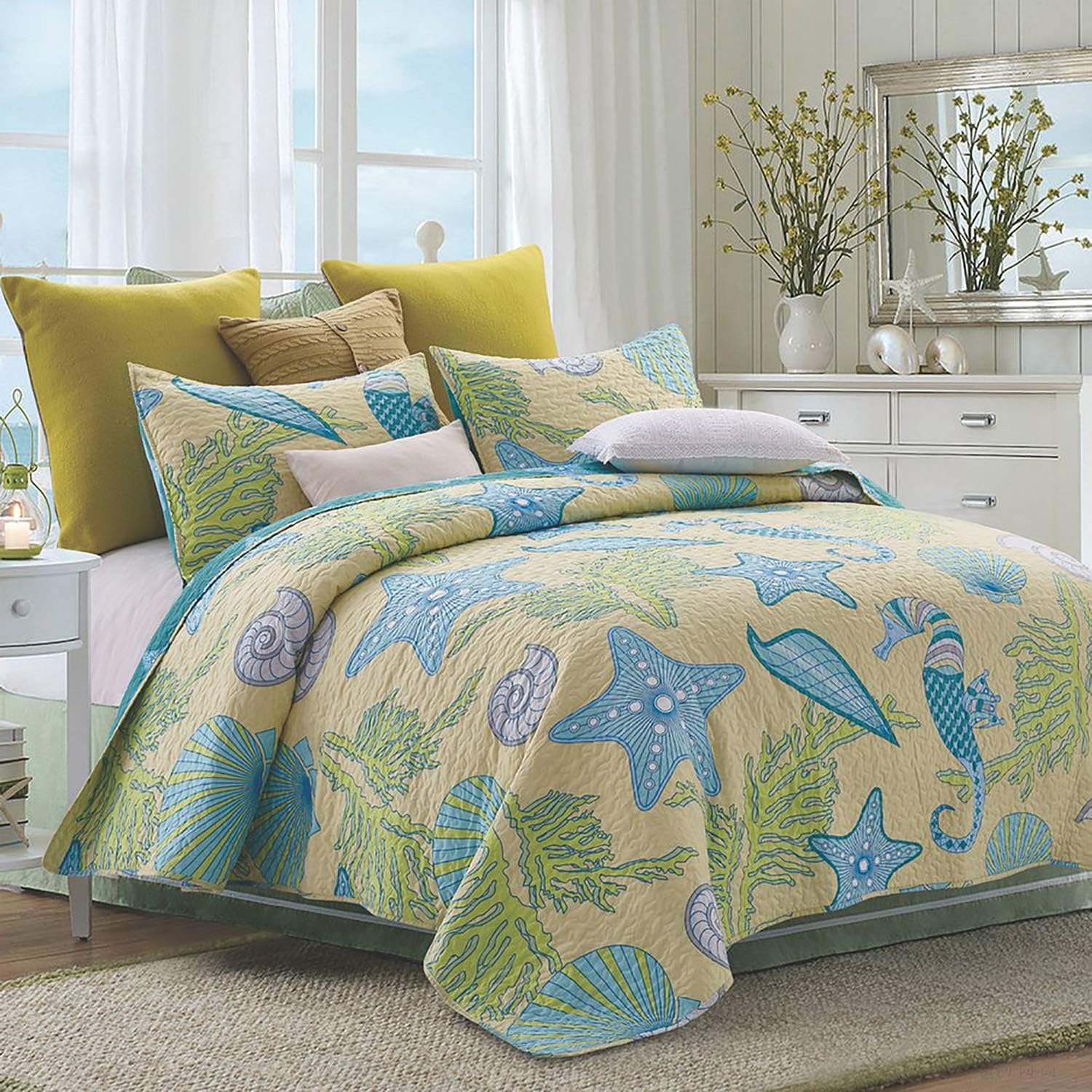 Virah Bella Quilt Bedding Set in King Beach Dreams Printed Lightweight Reversible Quilt with 2 Matching Pillow Shams - Cozy & Beautiful Coastal-Themed Bedding