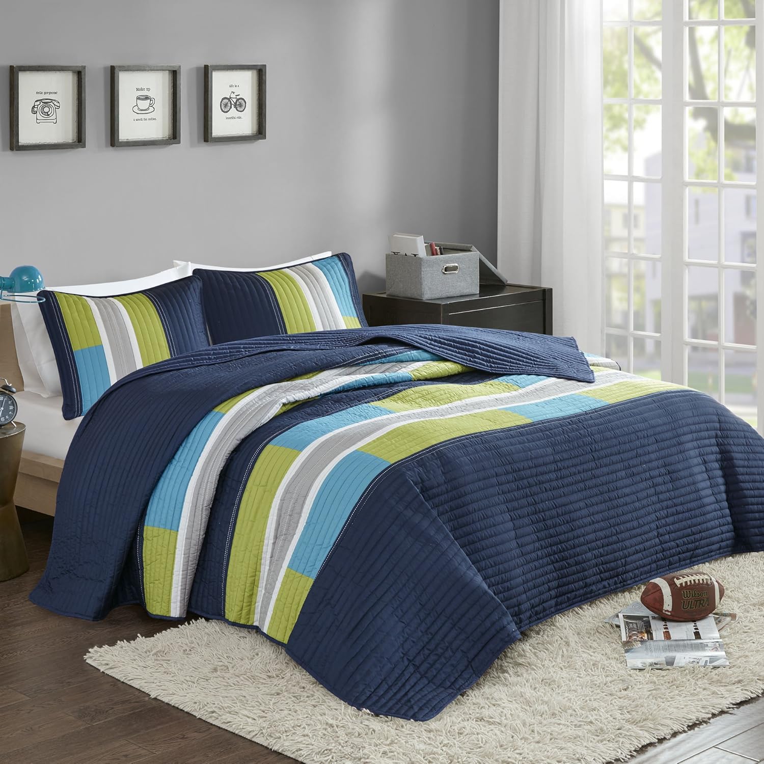 Comfort Spaces Quilt Set Trendy Casual Fun, Vibrant Color Design, Hypoallergenic All Season, Lightweight Coverlet Bedspread Cozy Kids Bedding & Sham Full/Queen Pierre Navy/Blue 3 Piece