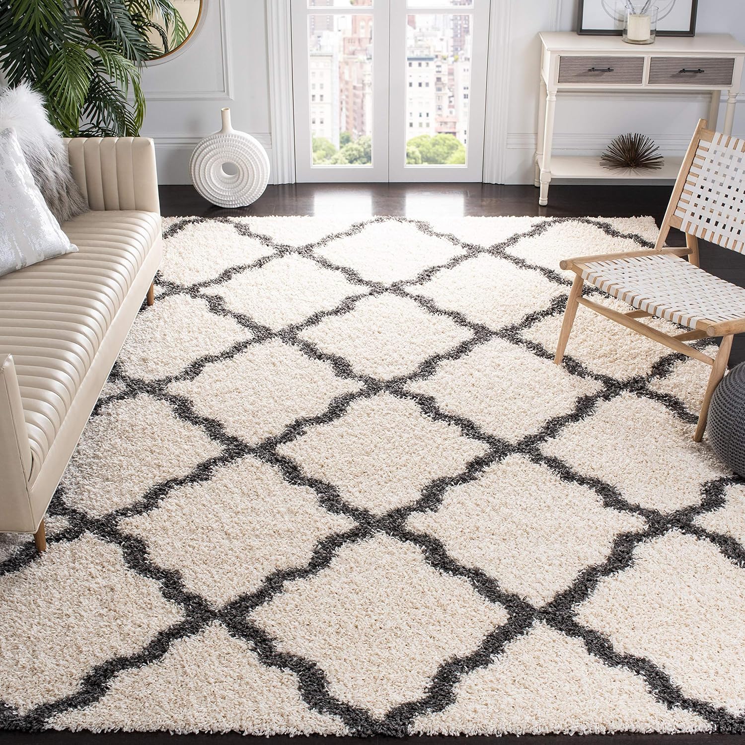 SAFAVIEH Dallas Shag Collection Area Rug - 6' x 9', Ivory & Dark Grey, Trellis Design, Non-Shedding & Easy Care, 1.5-inch Thick Ideal for High Traffic Areas in Living Room, Bedroom (SGD257H)