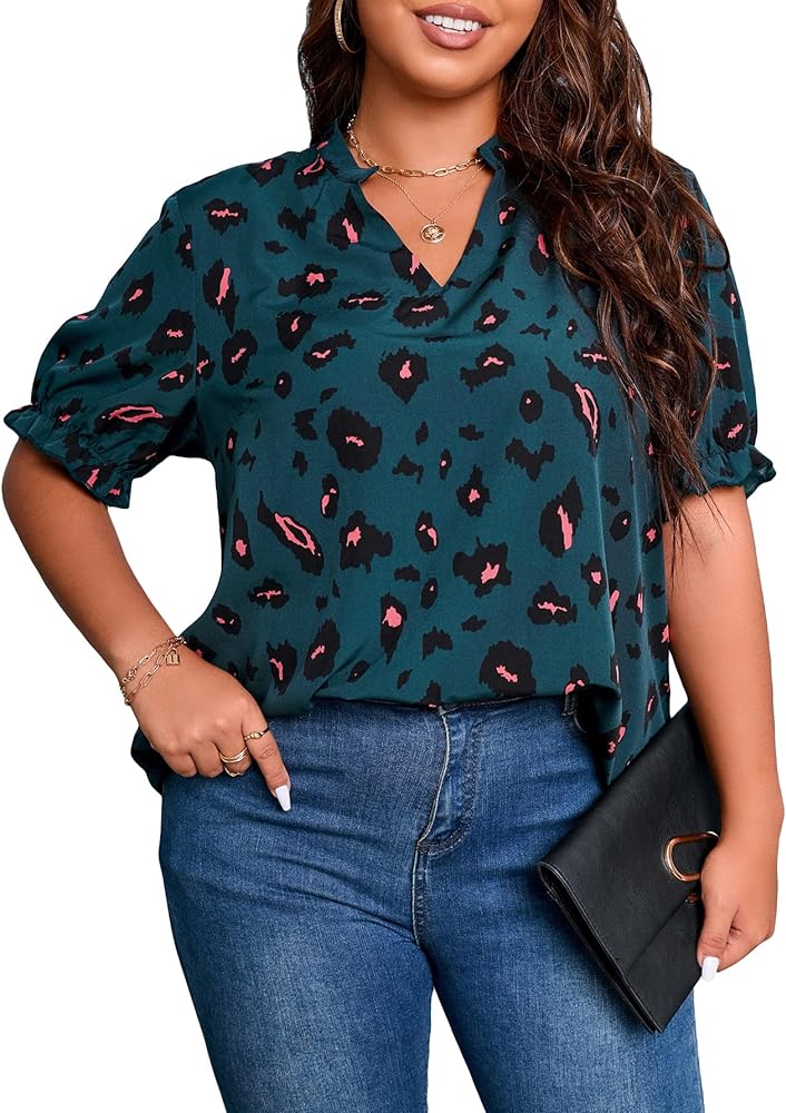 SOLY HUX Women's Plus Size Allover Printed Notched V Neck Short Sleeve Casual Blouse Tops