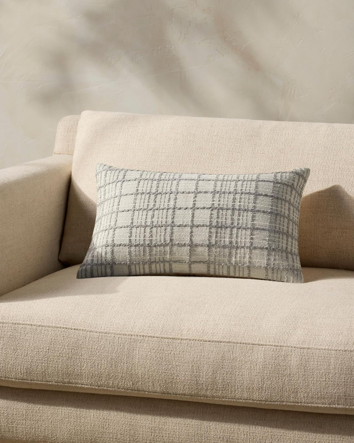 Loloi Magnolia Home by Joanna Gaines Liv Collection PMH0064 Grey 13'' x 21'' Cover w/Down Pillow