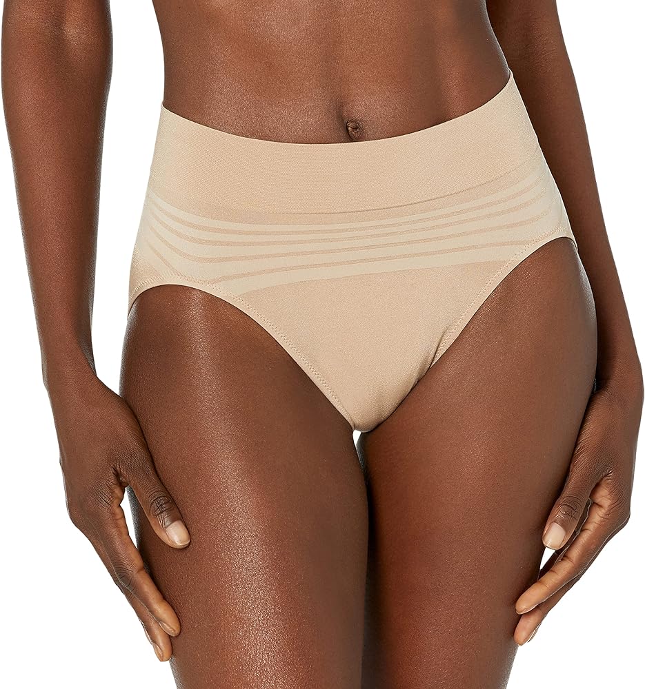 These hi-cut underwear fit well and are comfortable. 5'4 135 lbs. Size 6 (medium). They come up high on my waist, which is excellent. Elastic quality is good.