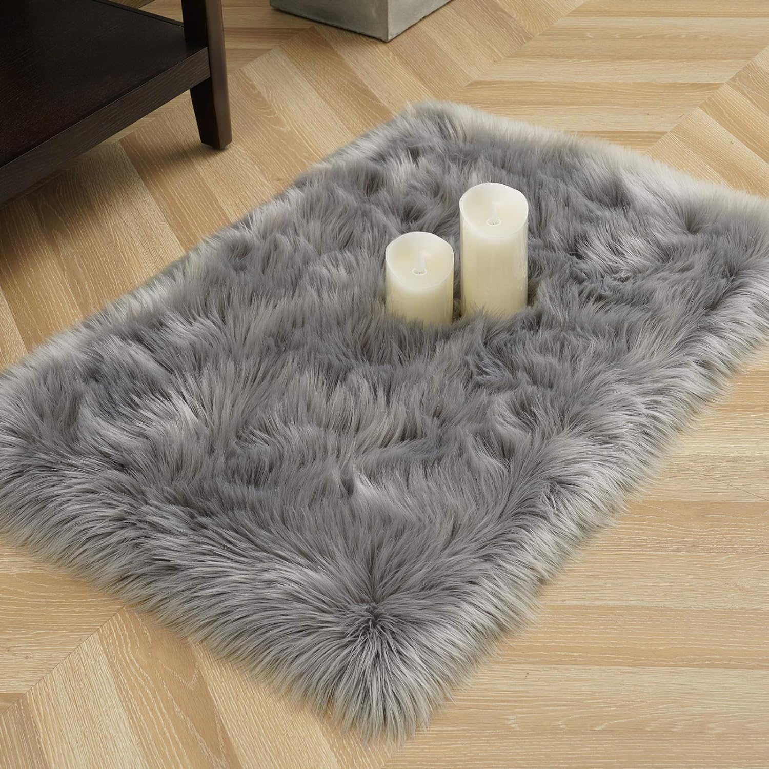 LOCHAS Soft Fluffy Faux Fur Rugs for Bedroom Bedside Rug 2x3 Feet, Washable, Furry Sheepskin Area Rug for Living Room Girls Room, Luxury Shag Carpet Home Decor, Grey