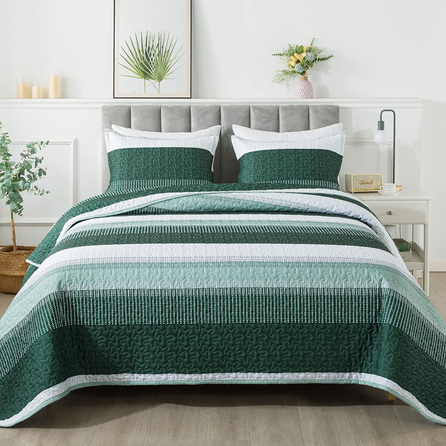 Andency Emerald Green Quilt Cal King(104x112Inch), 3 Pieces (1 Striped Quilt and 2 Pillowcases) Patchwork Striped Bedspread Coverlet Set, Soft Microfiber Lightweight All Season Quilted Bedding Set