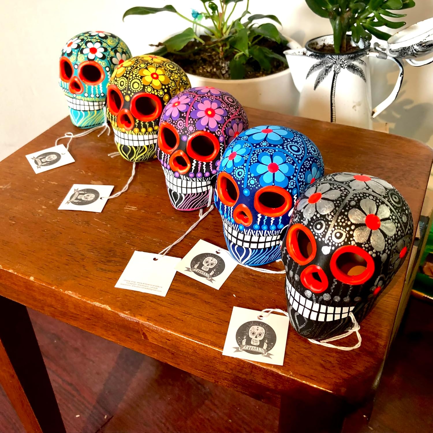 ARTESANO Collection Authentic Collectible Ceramic Hand-Painted Mexican Sugar Skull (Random Color) | ONE Medium (3.15 Tall) Calavera | Dia de Muertos | Day of The Dead | Cinco de Mayo [SH Md RC]