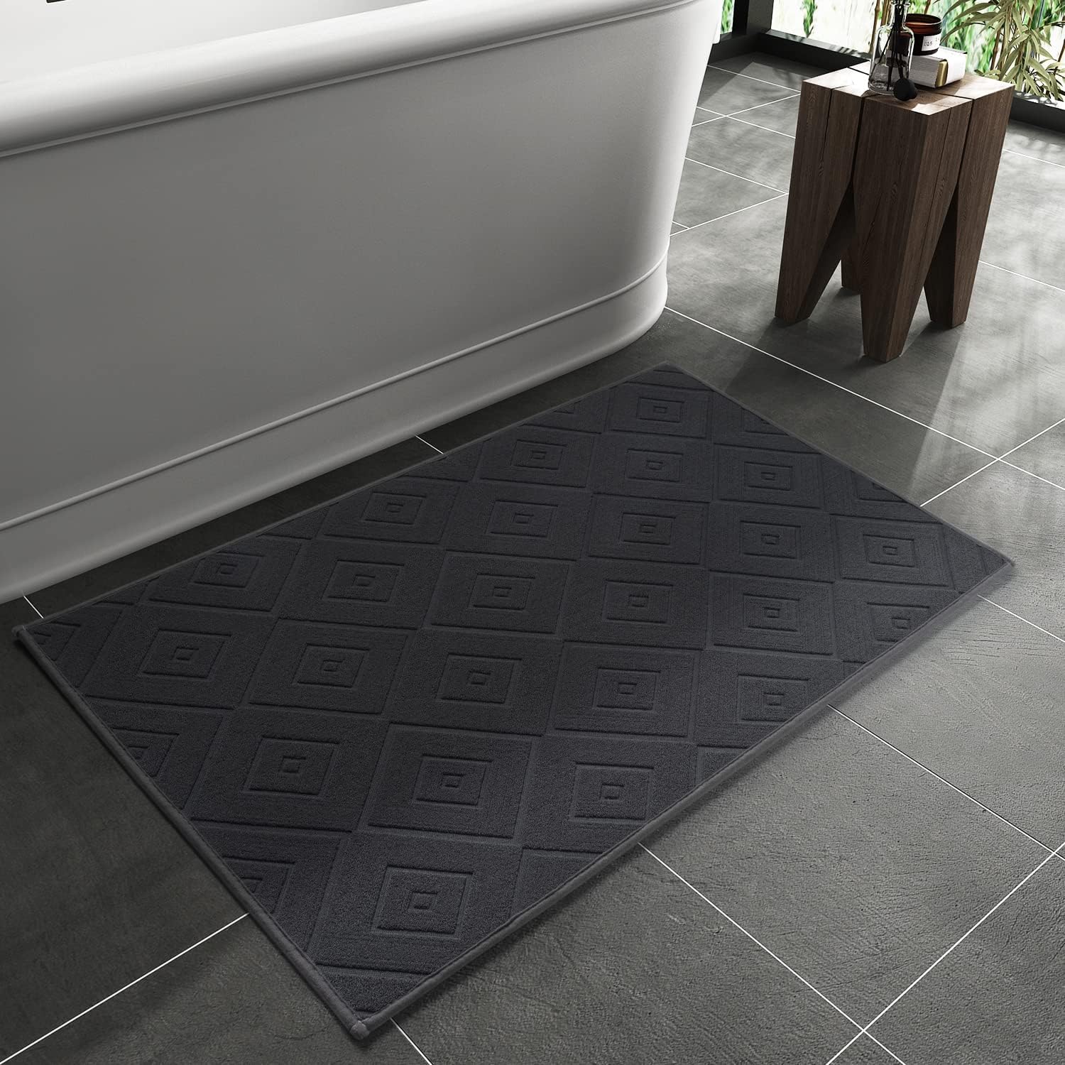 MontVoo Bath-Mats for Bathroom Non Slip, Absorbent Thin Bathroom Rugs Fit Under Door, Washable Terrycloth Bathroom-Mat, Rubber Backing Bath Rugs 17x28