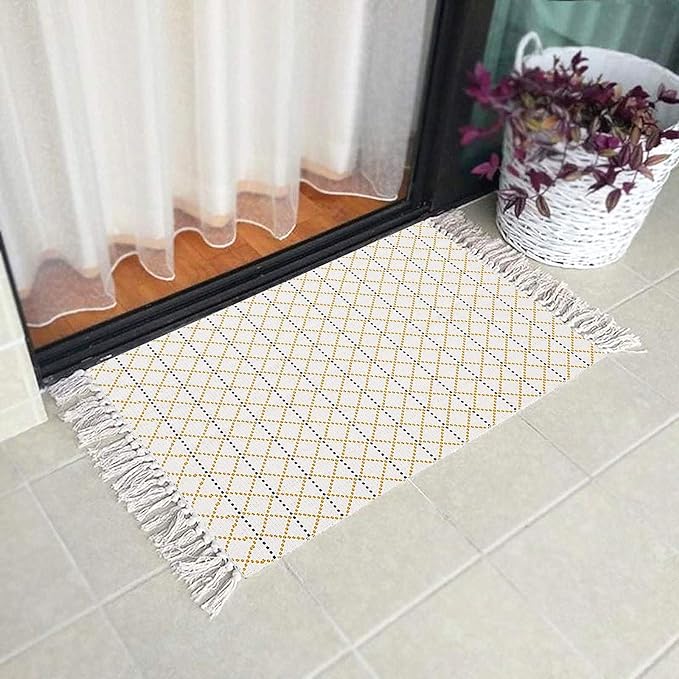 UKELER Small Tassel Bath Rug 2'x3', Cotton Boho Woven Accent Rug Small Washable Throw Rugs for Bathroom, Laundry Room, Bedroom, Kitchen Sink, Doorway