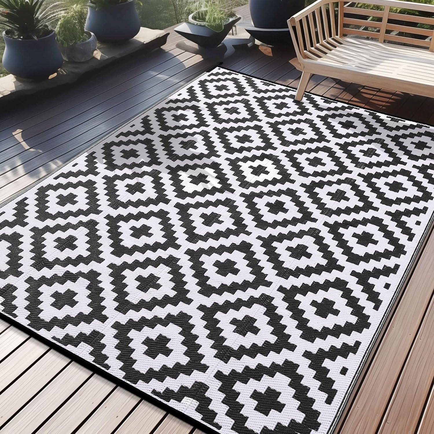 OLANLY Waterproof Outdoor Rug 6x9 ft, Reversible Plastic Straw Patio Rug for Camping, RV Mat Outside, Indoor Outdoor Carpet for Porch, Deck, Backyard, Camper, Balcony, Picnic, Black & White