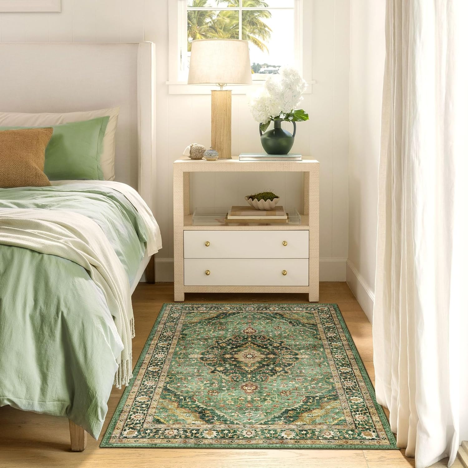 Deerly Green Rug 3x5 Area Rug with Non-Slip Backing, Washable Rugs for Bedroom Living Room Kitchen, Distressed Carpet Printed Low-Pile Soft Dorm Rug Room Decor(Border Green)