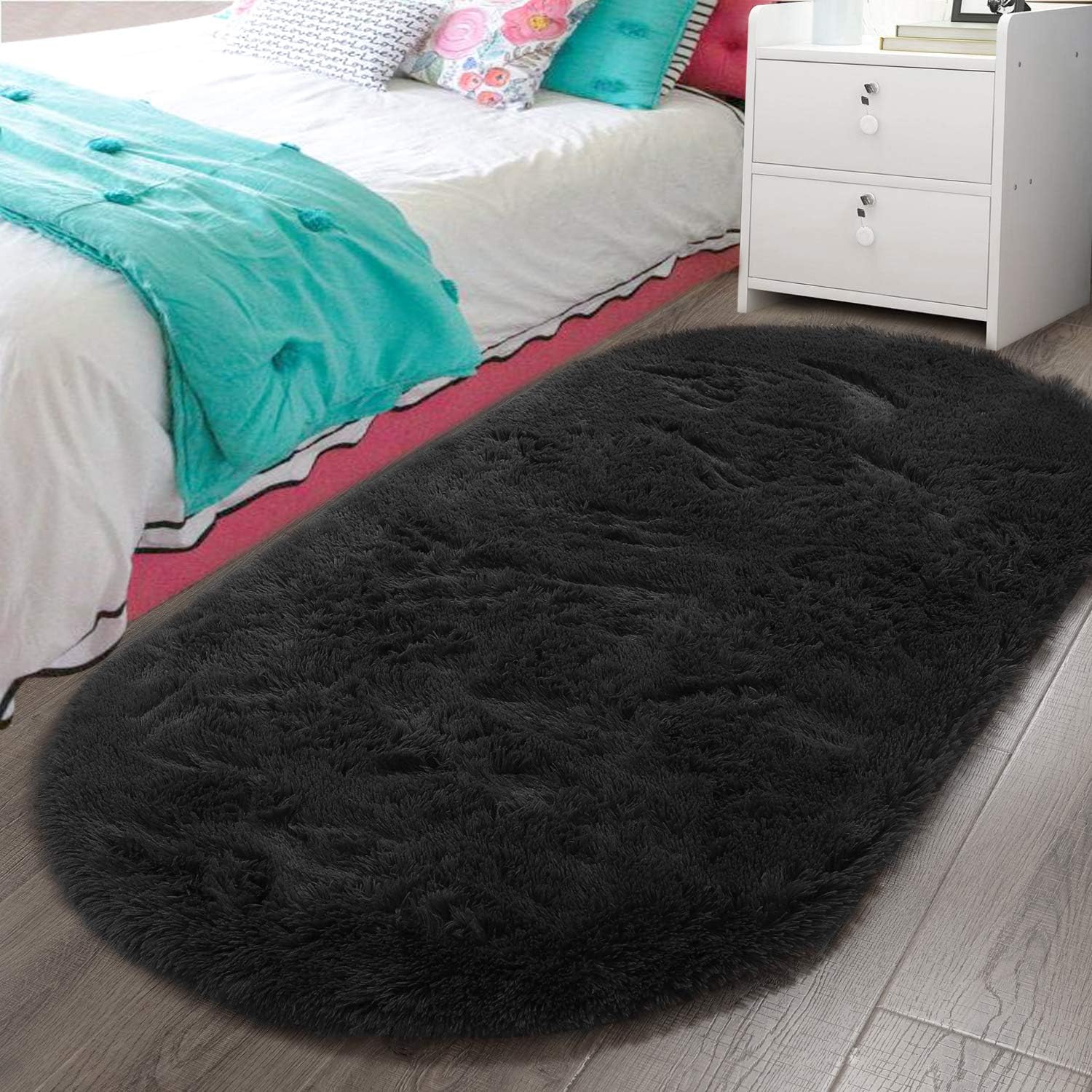 LOCHAS Fluffy Black Bedroom Rug 2.6 x 5.3 Feet, Shaggy Area Rugs for Bedroom Bedside Girls Kids Room, Soft Oval Runner Rugs Carpets for Living Room Home Decor