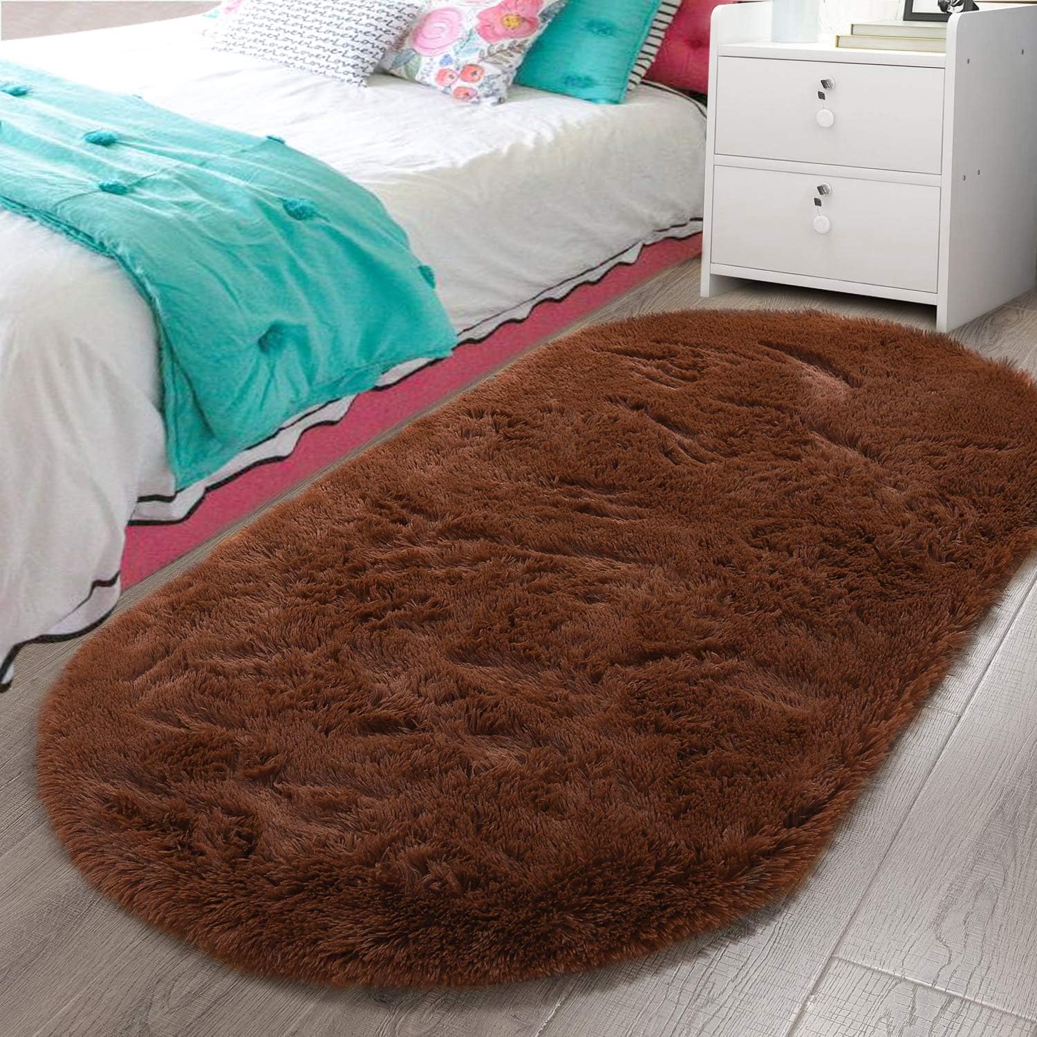 LOCHAS Fluffy Brown Bedroom Rug 2.6 x 5.3 Feet, Shaggy Area Rugs for Bedroom Bedside Girls Kids Room, Soft Oval Runner Rugs Carpets for Living Room Home Decor